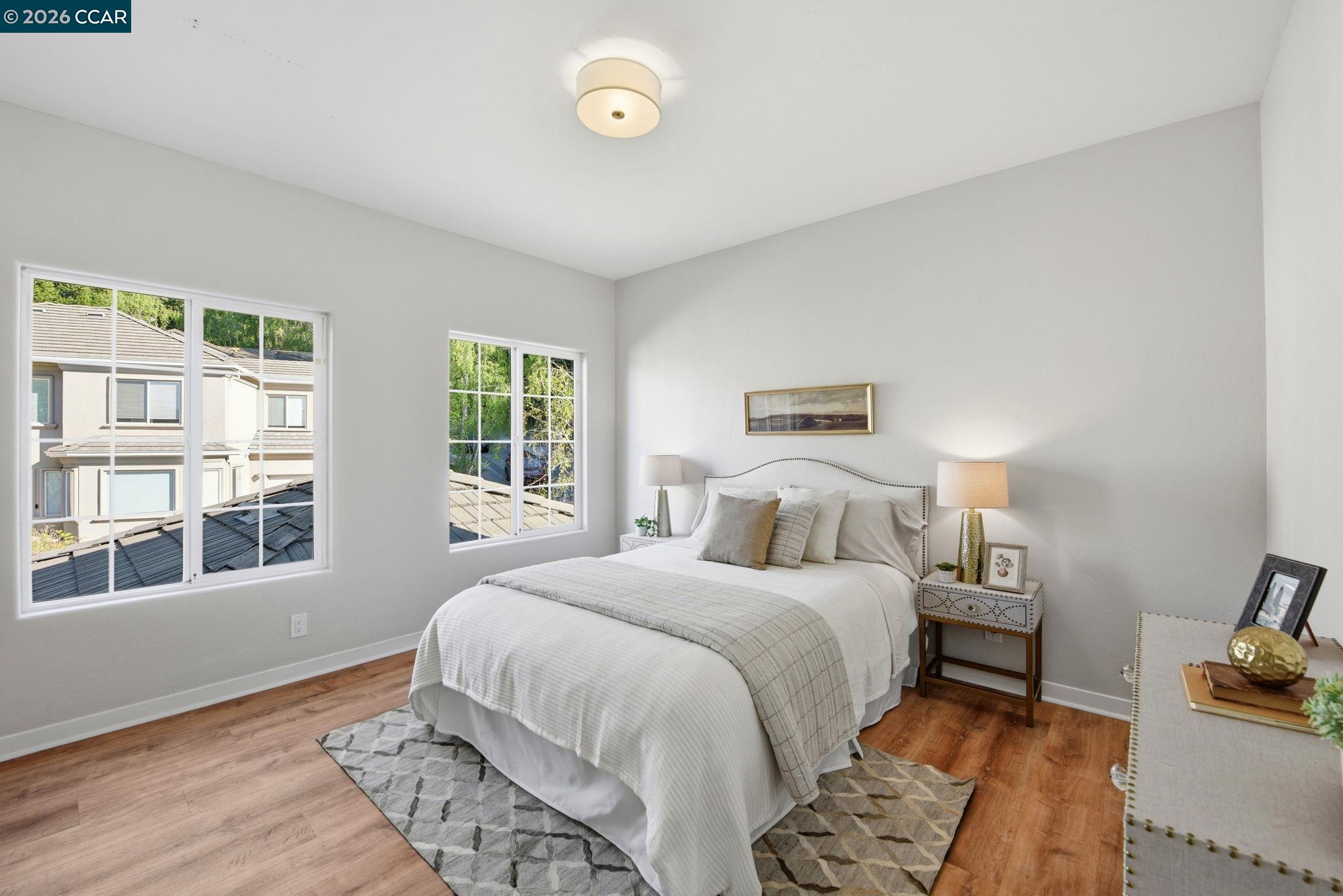 Detail Gallery Image 34 of 60 For 1 Bay Forest Pl, Oakland,  CA 94611 - 3 Beds | 2/1 Baths