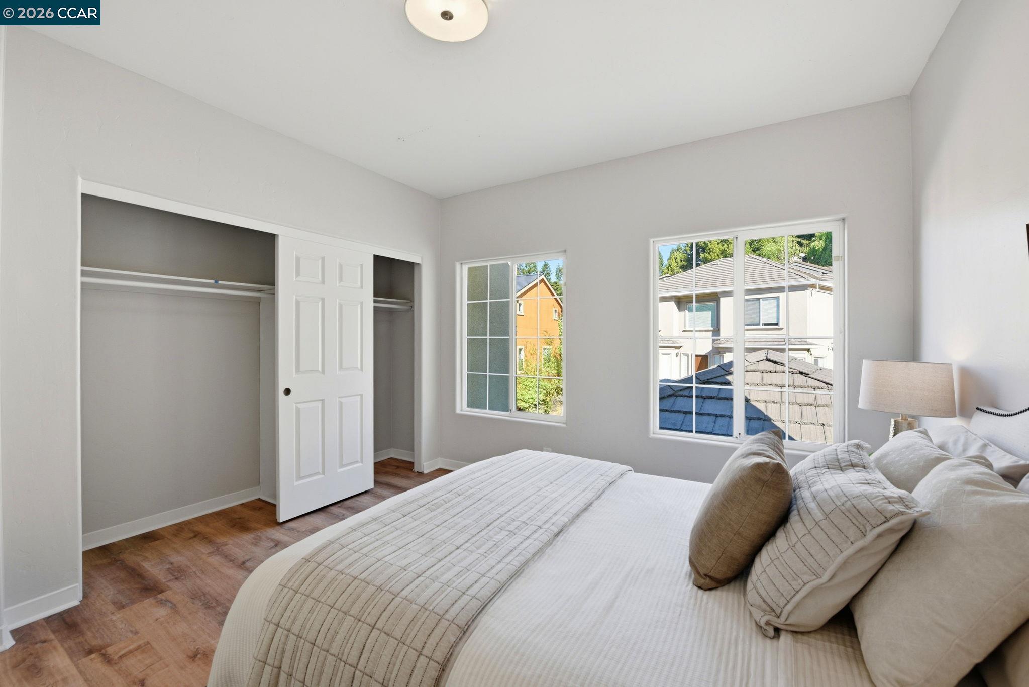 Detail Gallery Image 35 of 60 For 1 Bay Forest Pl, Oakland,  CA 94611 - 3 Beds | 2/1 Baths