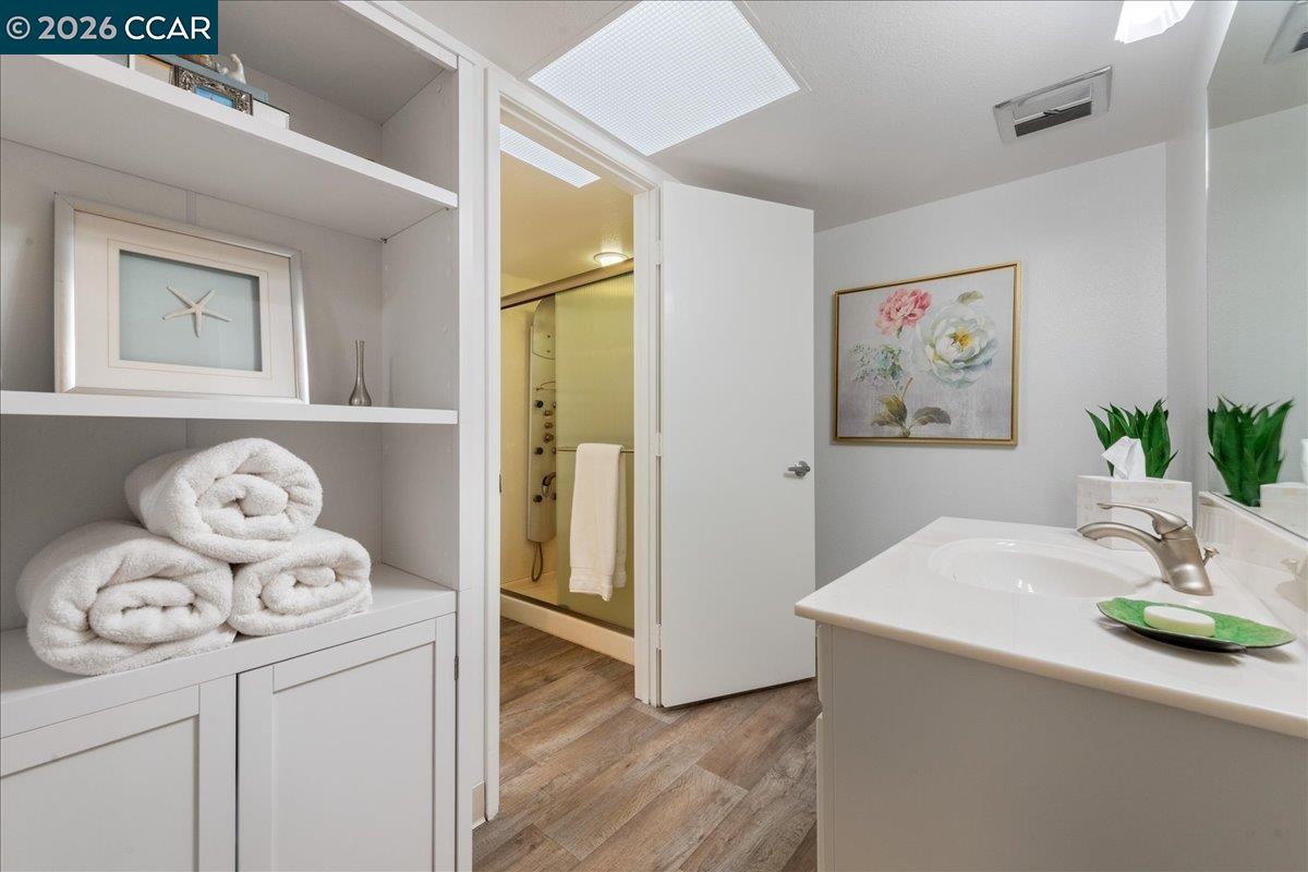 Photo #43: 41127635 Listing: Photo #43