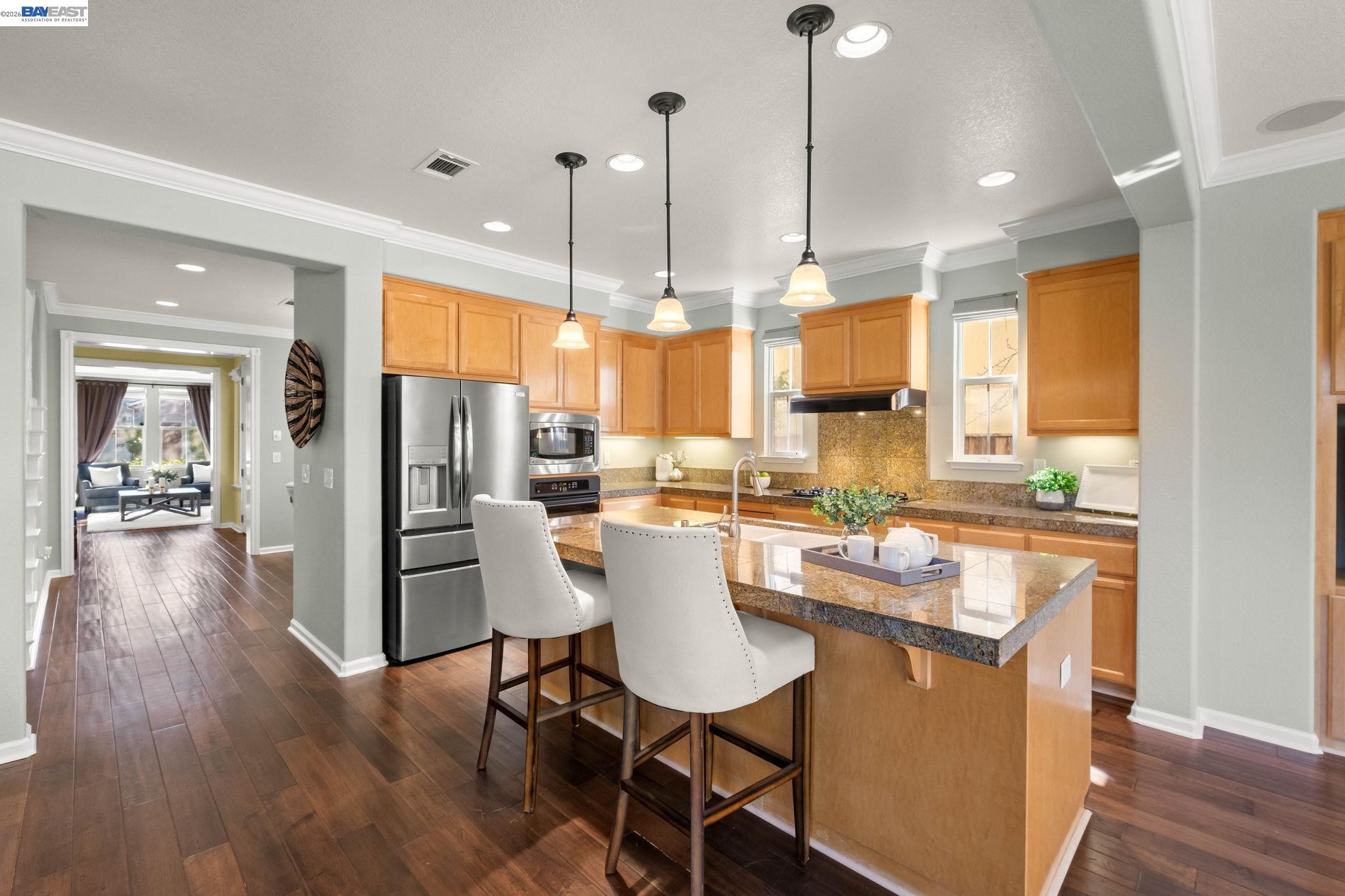 Detail Gallery Image 16 of 49 For 3132 Ashbrook Ln, San Ramon,  CA 94582 - 5 Beds | 3 Baths