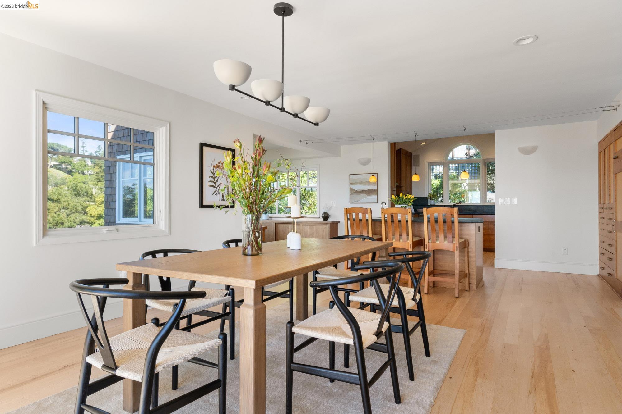 Detail Gallery Image 15 of 60 For 2893 Buena Vista Way, Berkeley,  CA 94708 - 4 Beds | 3/2 Baths