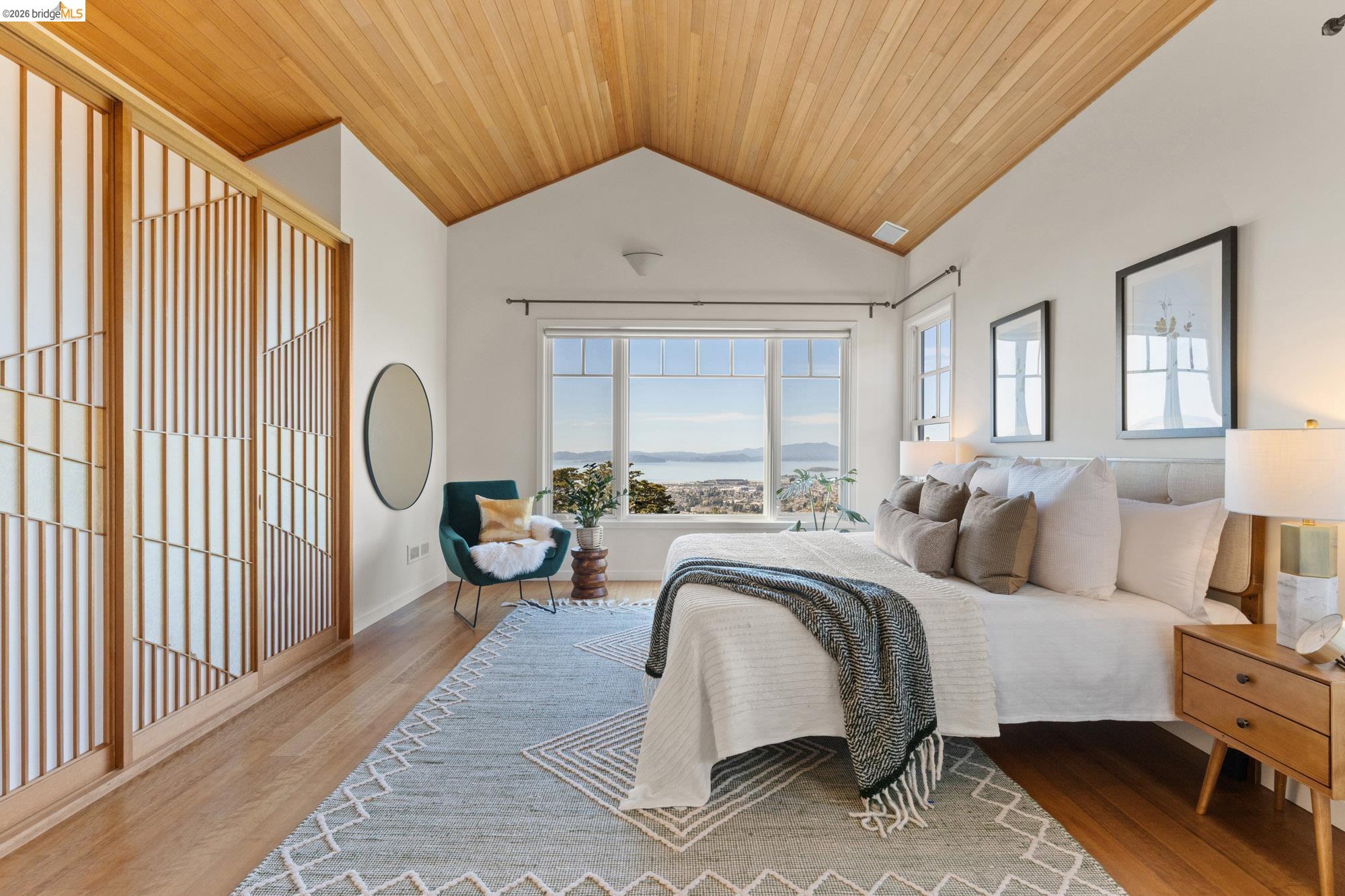 Detail Gallery Image 27 of 60 For 2893 Buena Vista Way, Berkeley,  CA 94708 - 4 Beds | 3/2 Baths