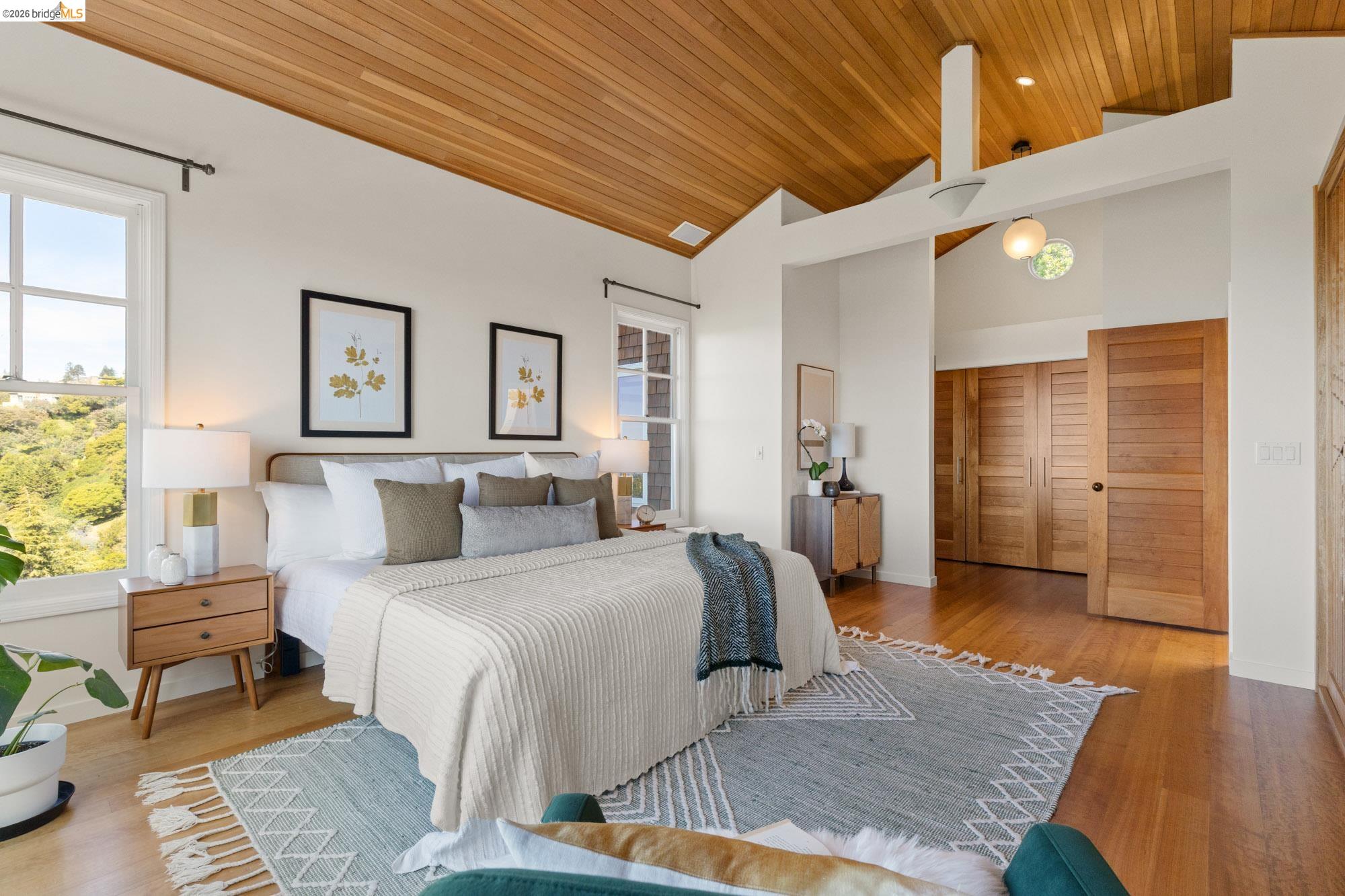 Detail Gallery Image 29 of 60 For 2893 Buena Vista Way, Berkeley,  CA 94708 - 4 Beds | 3/2 Baths