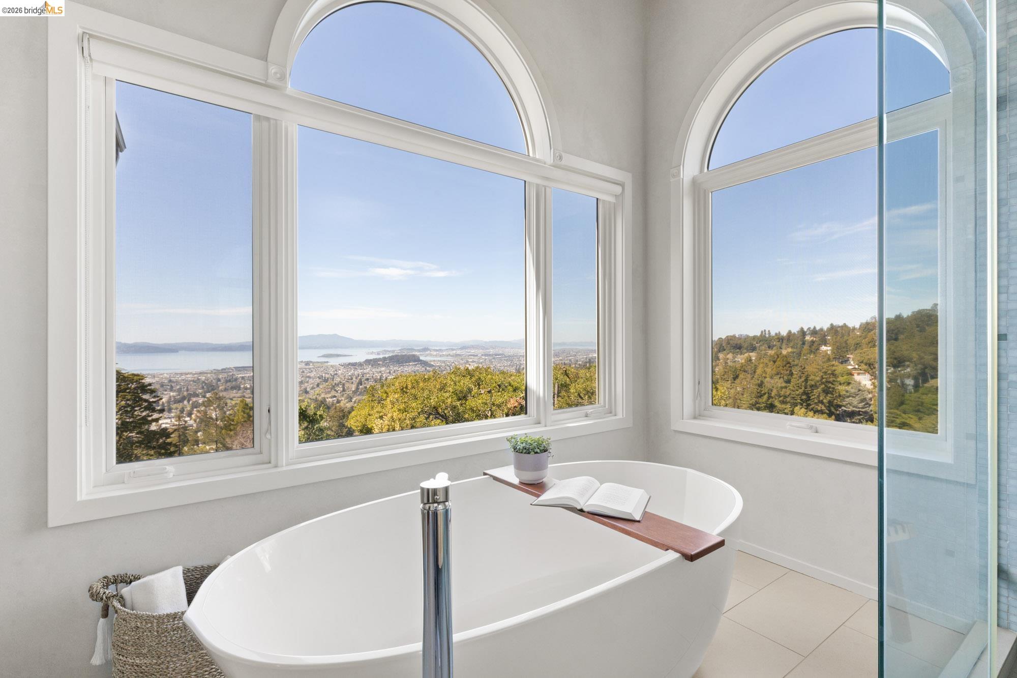 Detail Gallery Image 31 of 60 For 2893 Buena Vista Way, Berkeley,  CA 94708 - 4 Beds | 3/2 Baths