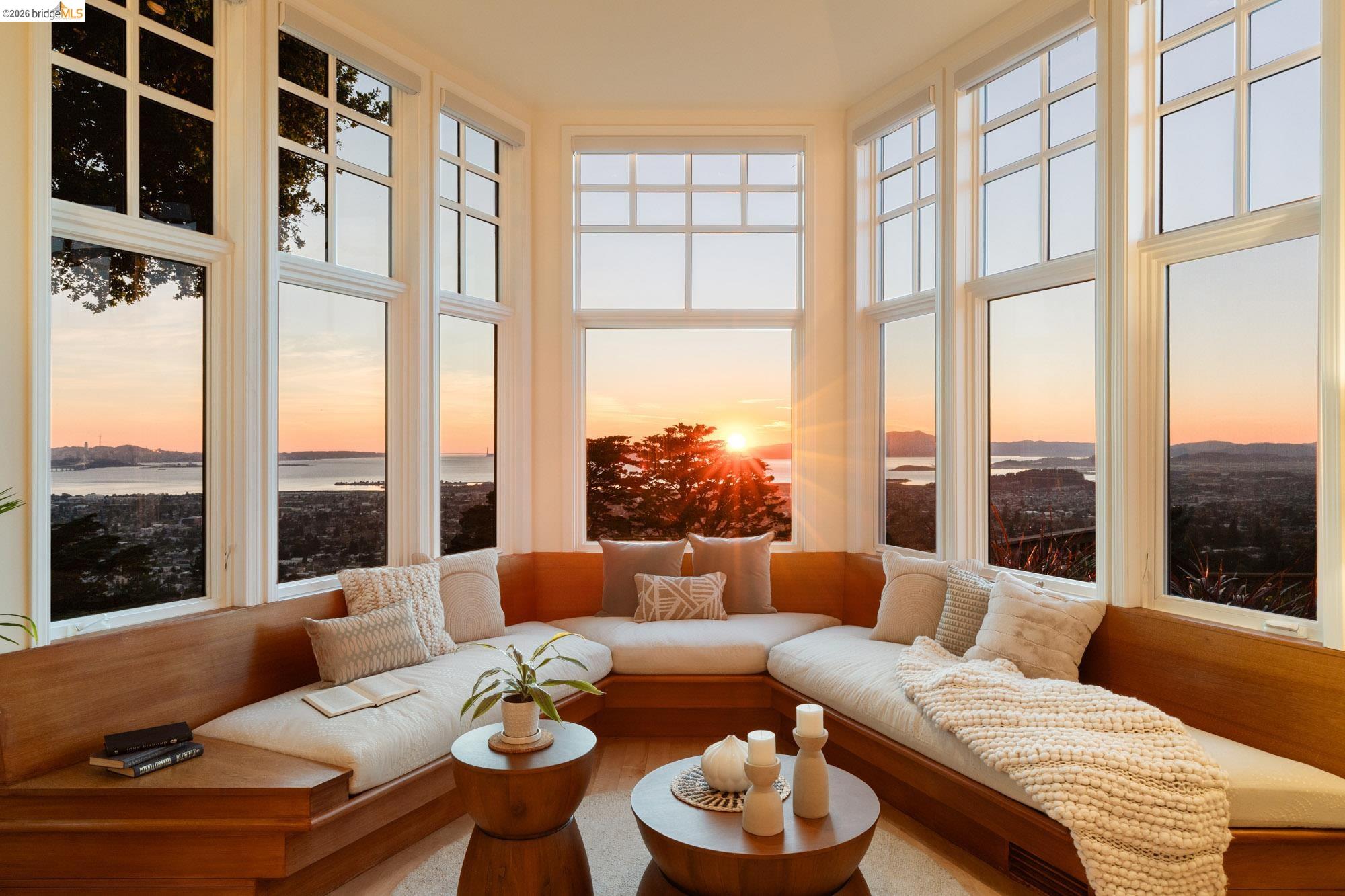 Detail Gallery Image 50 of 60 For 2893 Buena Vista Way, Berkeley,  CA 94708 - 4 Beds | 3/2 Baths