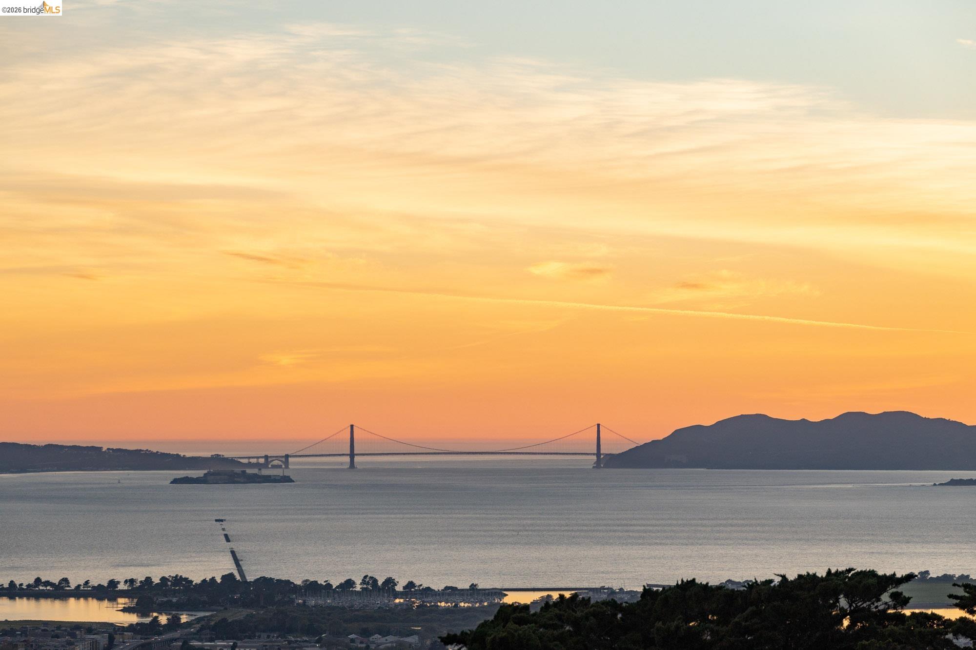 Detail Gallery Image 51 of 60 For 2893 Buena Vista Way, Berkeley,  CA 94708 - 4 Beds | 3/2 Baths