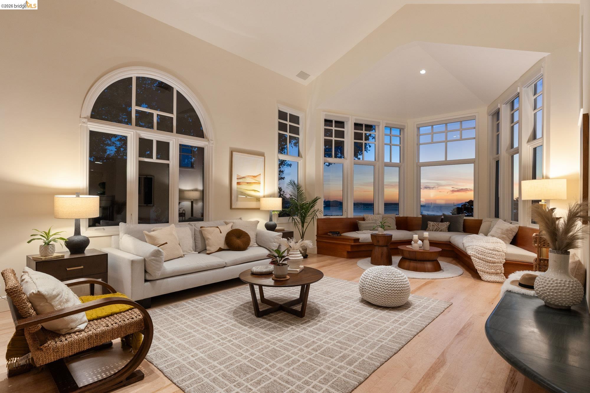 Detail Gallery Image 52 of 60 For 2893 Buena Vista Way, Berkeley,  CA 94708 - 4 Beds | 3/2 Baths