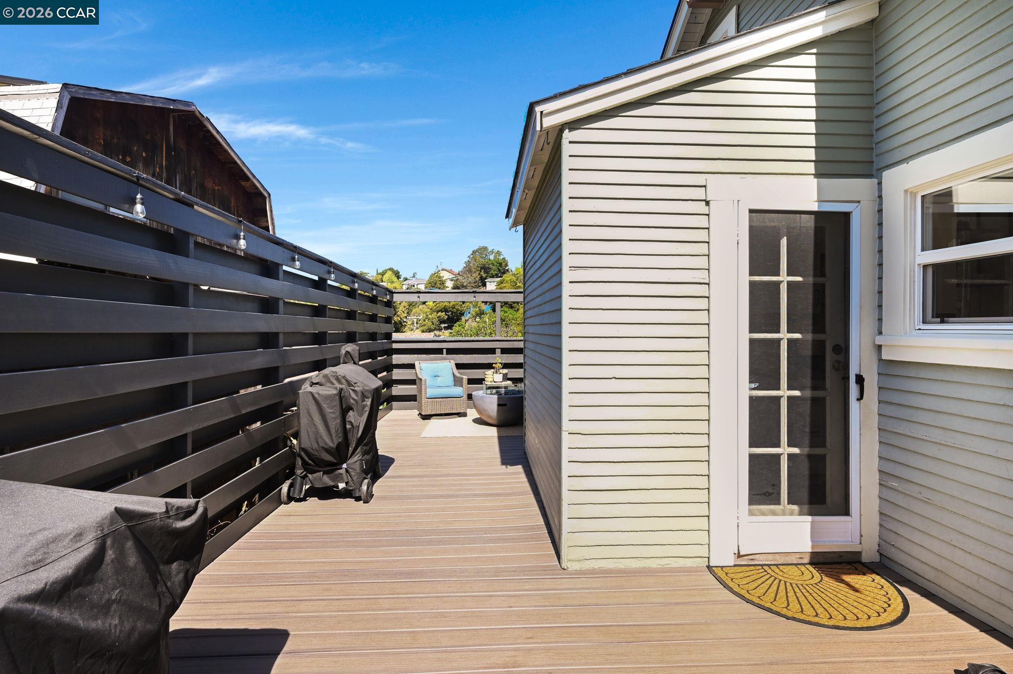 Detail Gallery Image 24 of 35 For 26 Cooke St, Crockett,  CA 94525 - 2 Beds | 1 Baths