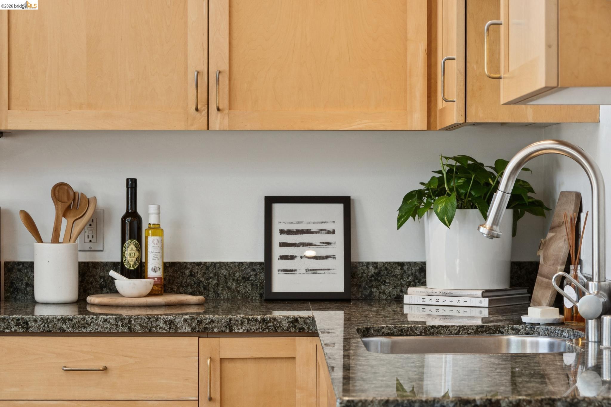 Detail Gallery Image 18 of 40 For 425 E 11th St #17,  Oakland,  CA 94606 - 1 Beds | 1 Baths