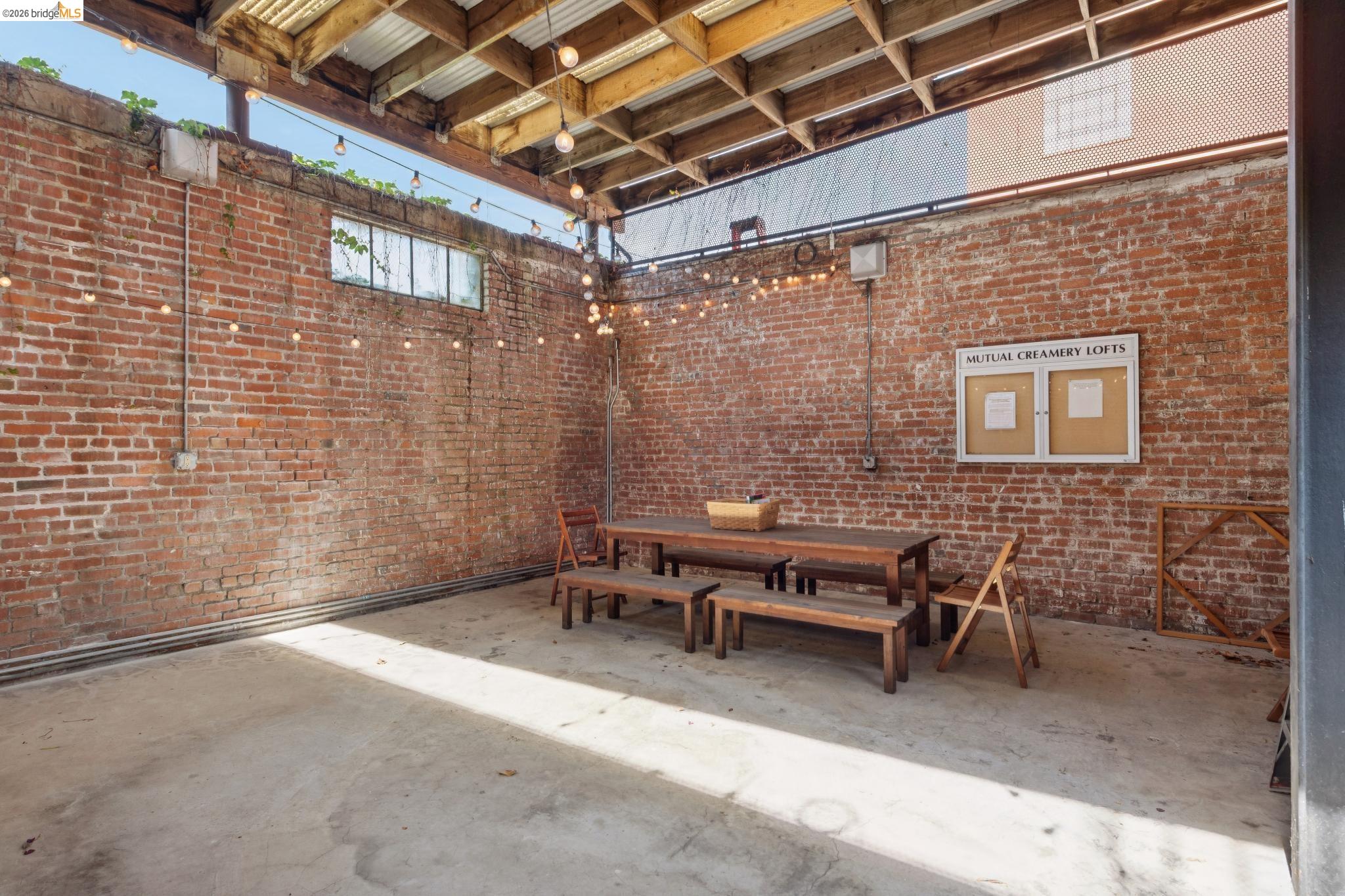 Detail Gallery Image 34 of 40 For 425 E 11th St #17,  Oakland,  CA 94606 - 1 Beds | 1 Baths