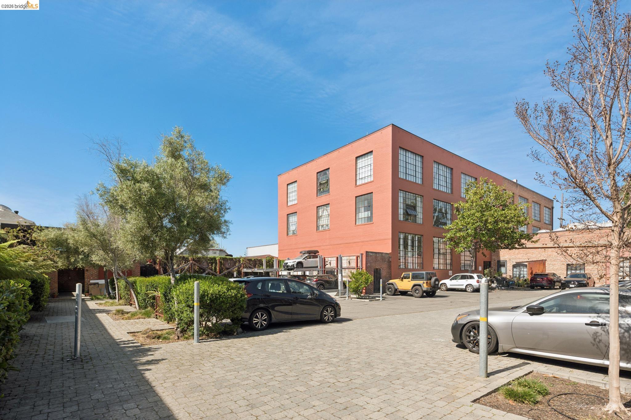 Detail Gallery Image 38 of 40 For 425 E 11th St #17,  Oakland,  CA 94606 - 1 Beds | 1 Baths