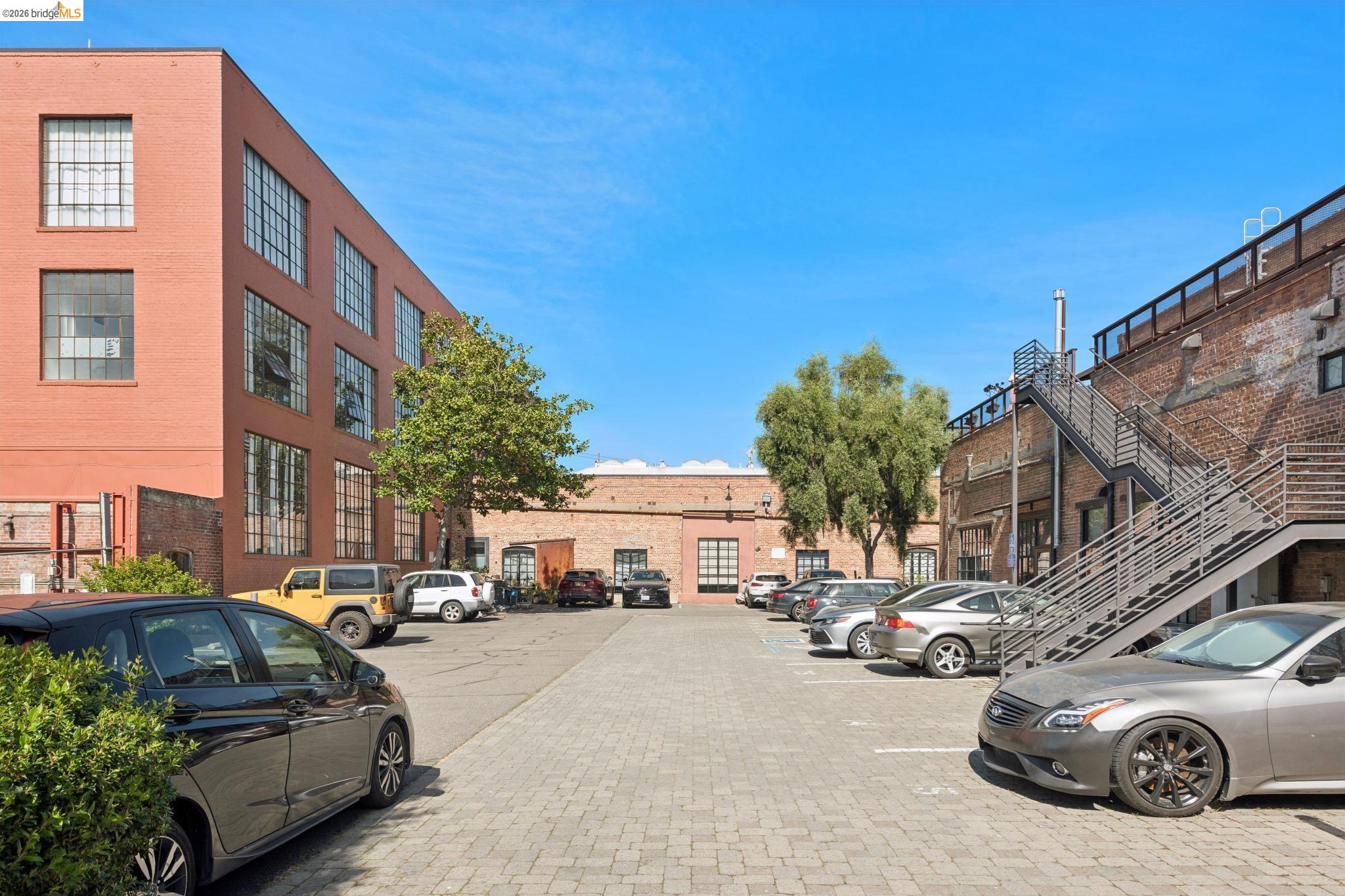 Detail Gallery Image 40 of 40 For 425 E 11th St #17,  Oakland,  CA 94606 - 1 Beds | 1 Baths