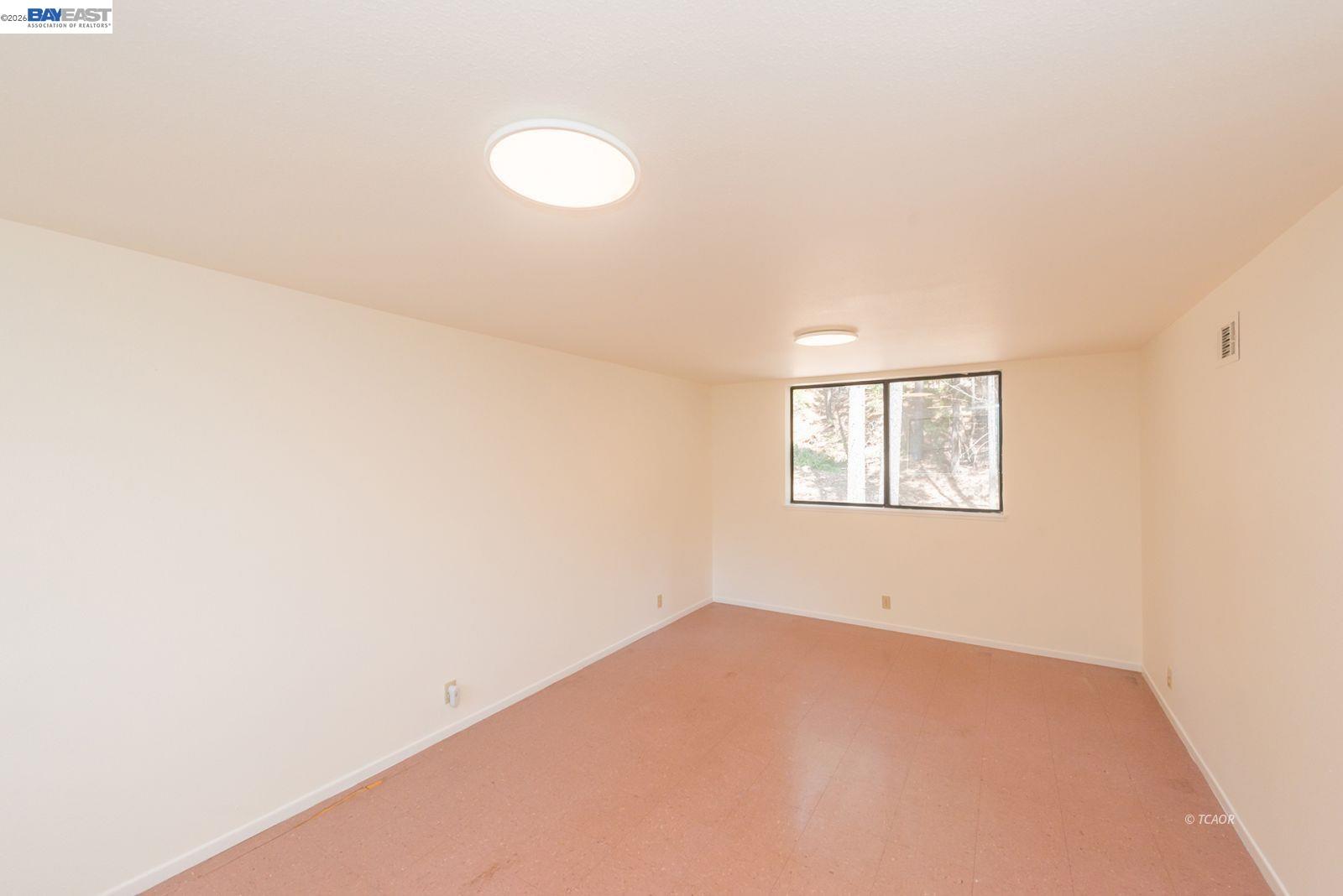 Detail Gallery Image 28 of 56 For 121 Mountain Aire Ln, Trinity Center,  CA 96091 - 2 Beds | 1 Baths