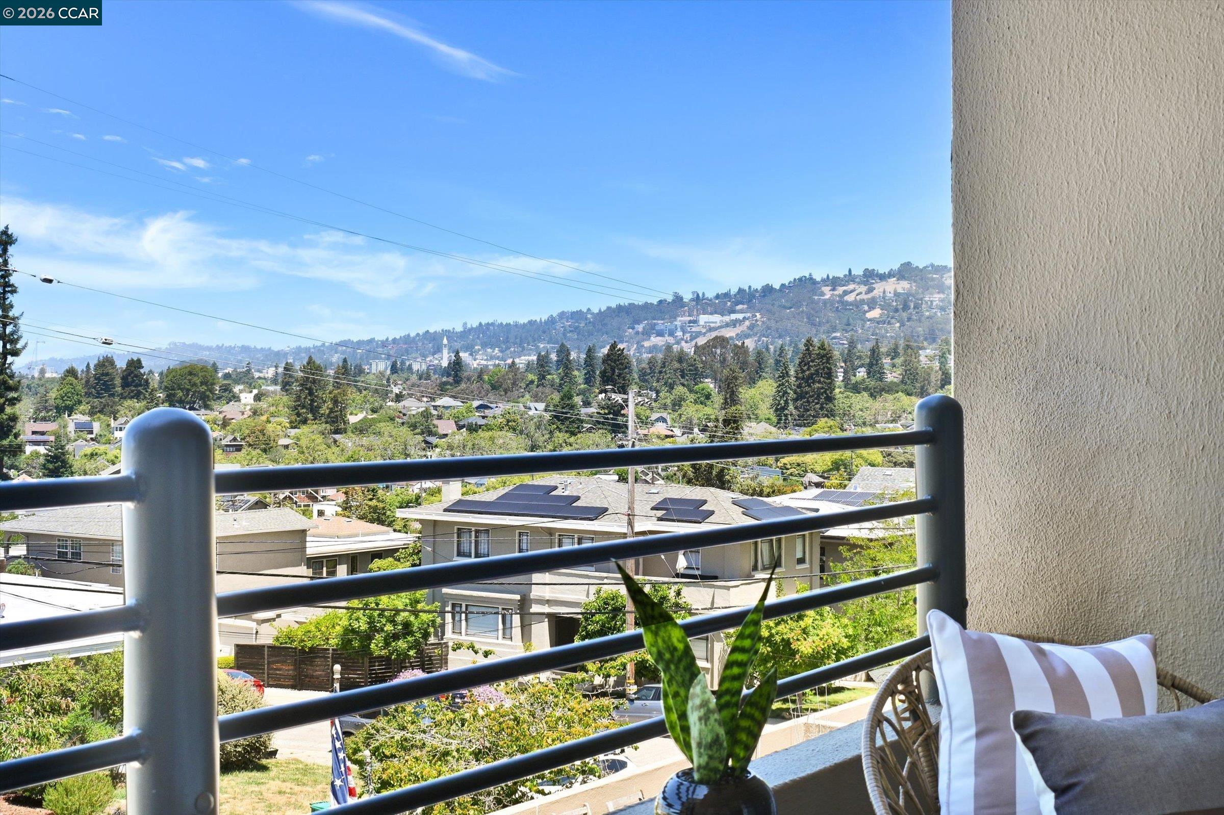 5340 Broadway Terrace # 203, Oakland CA 94618 — photo 12
