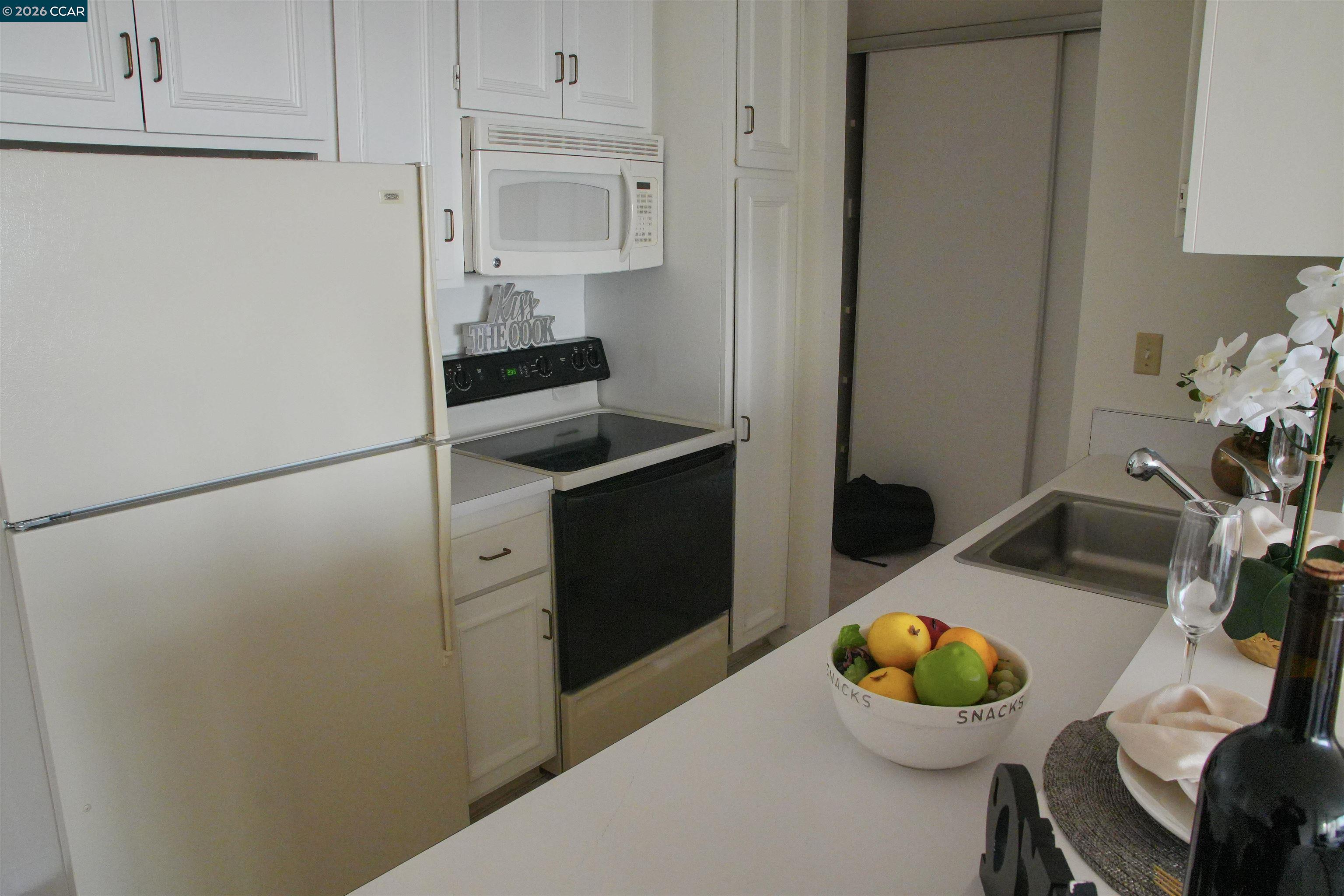 Photo #17: 41127646 Listing: Photo #17