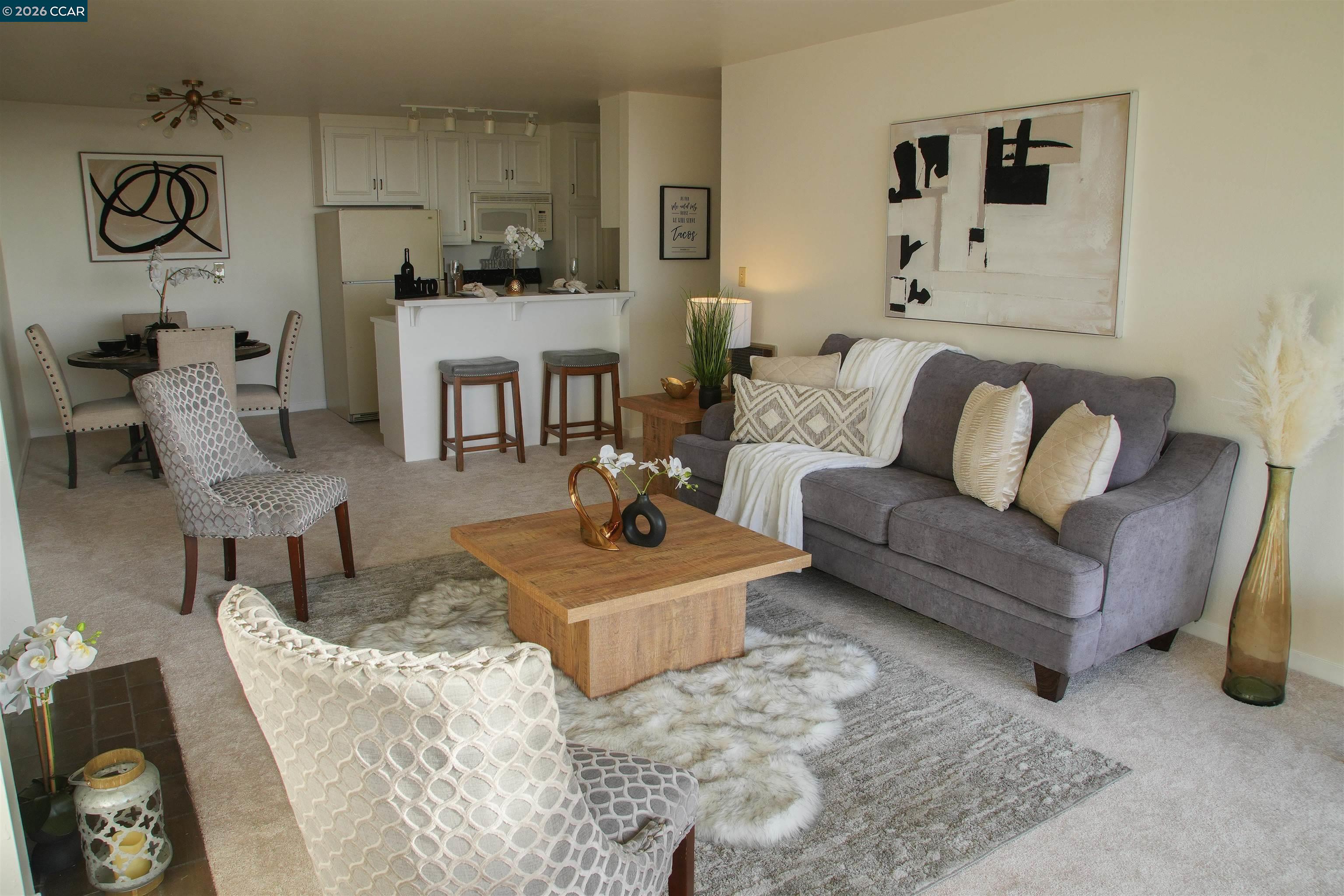 Photo #4: 41127646 Listing: Photo #4