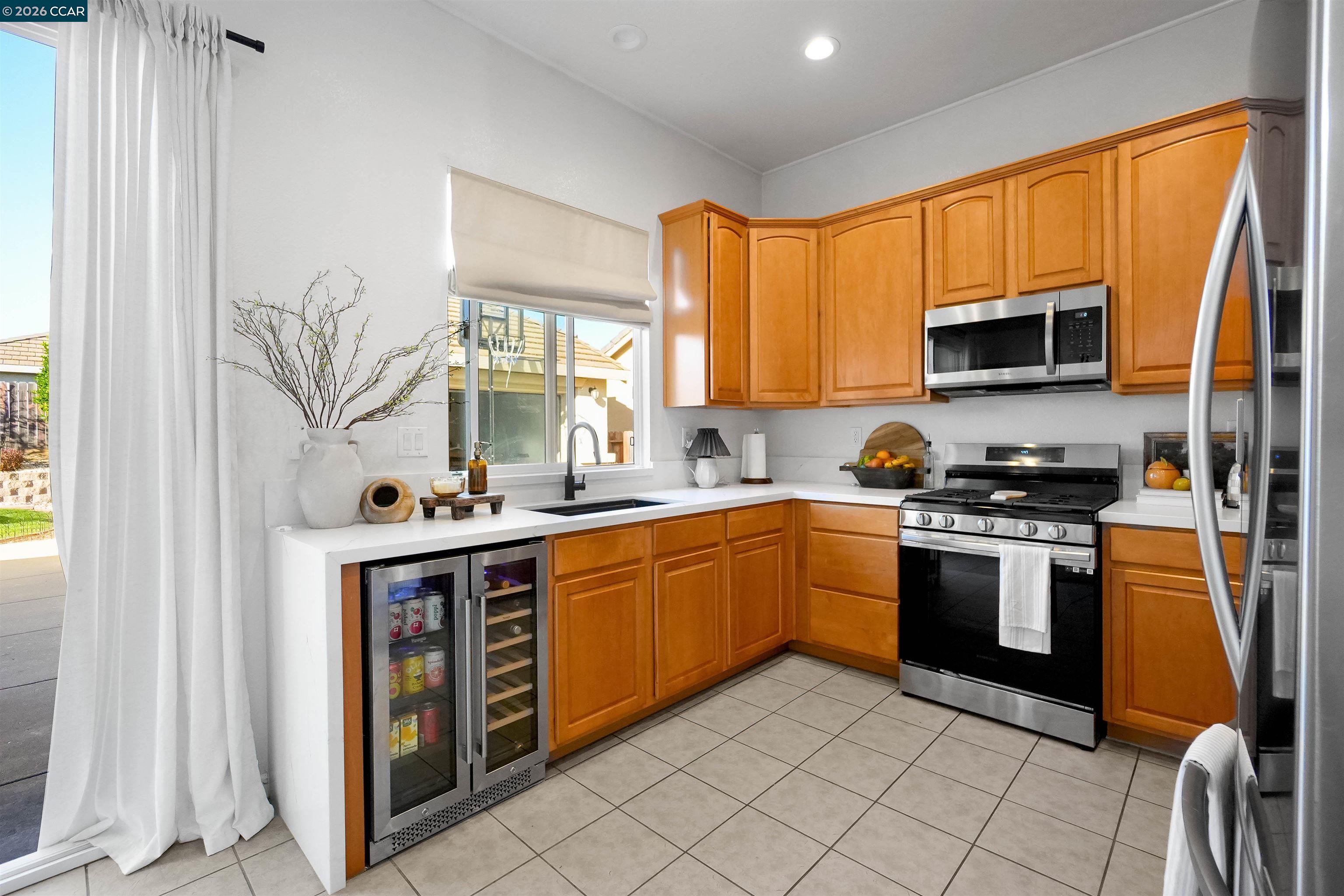 Detail Gallery Image 15 of 43 For 1633 Savannah Ln, Suisun City,  CA 94585 - 3 Beds | 2 Baths