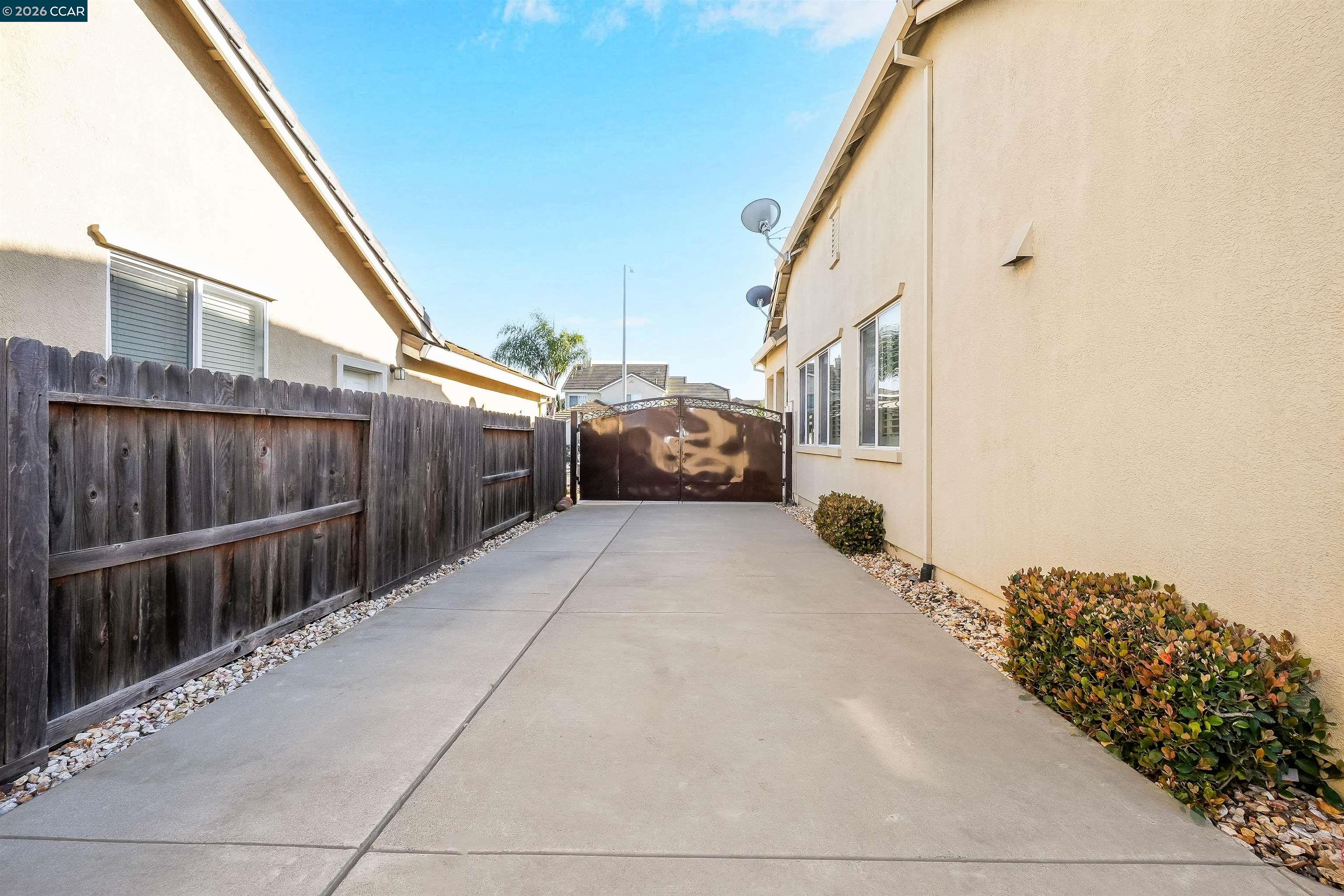 Detail Gallery Image 34 of 43 For 1633 Savannah Ln, Suisun City,  CA 94585 - 3 Beds | 2 Baths