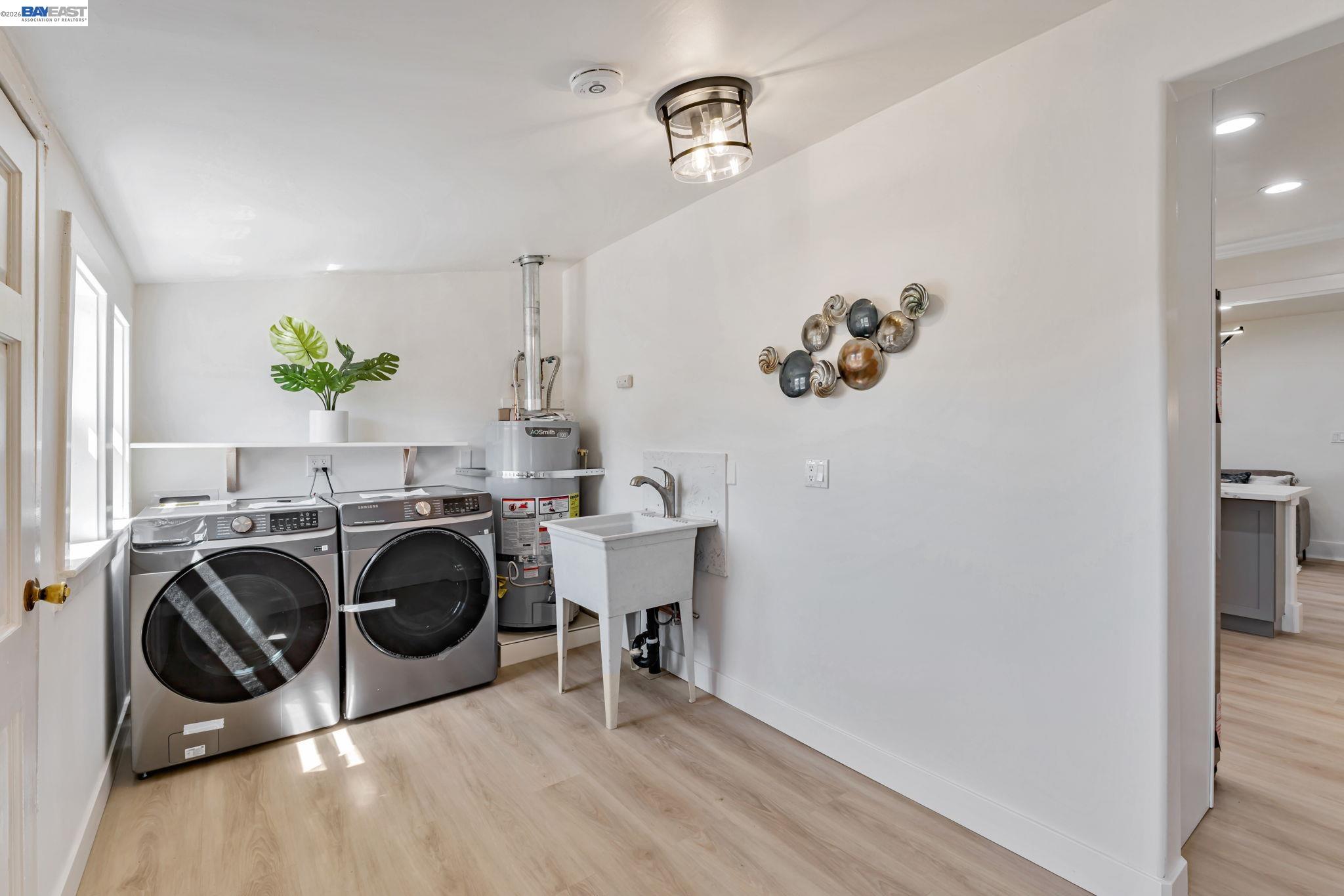 Detail Gallery Image 24 of 35 For 2720 Short St, Oakland,  CA 94619 - 2 Beds | 1 Baths