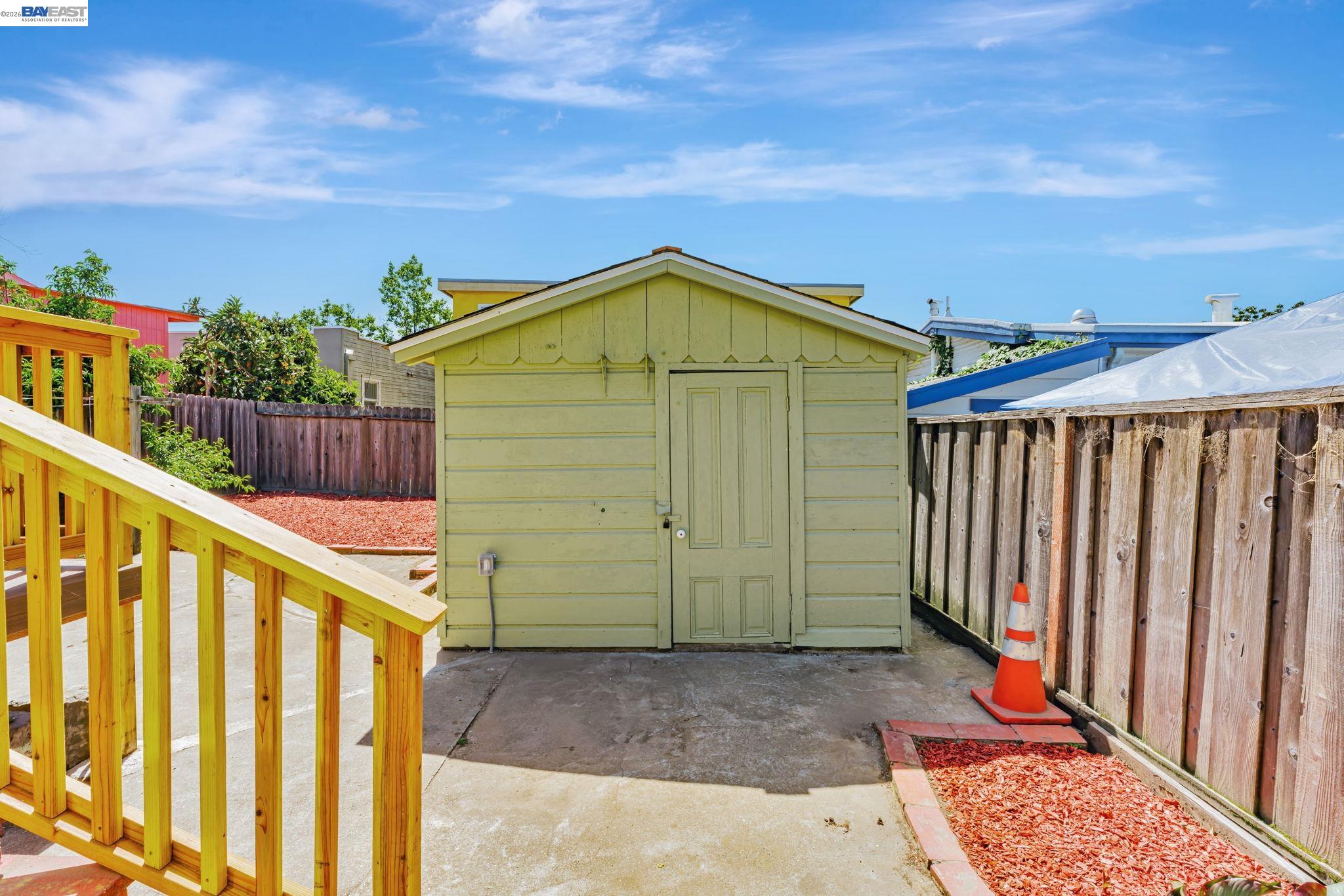 Detail Gallery Image 31 of 35 For 2720 Short St, Oakland,  CA 94619 - 2 Beds | 1 Baths