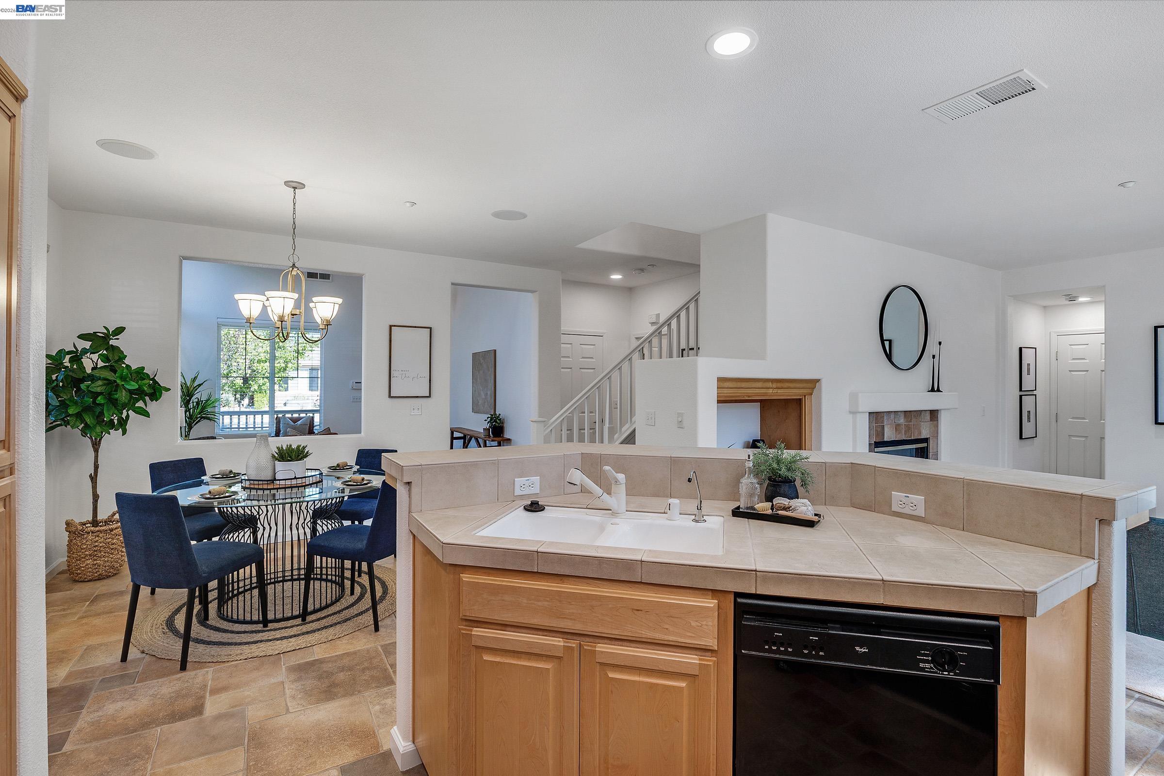 Detail Gallery Image 9 of 53 For 2492 Marshall Drive, Brentwood,  CA 94513 - 3 Beds | 2/1 Baths