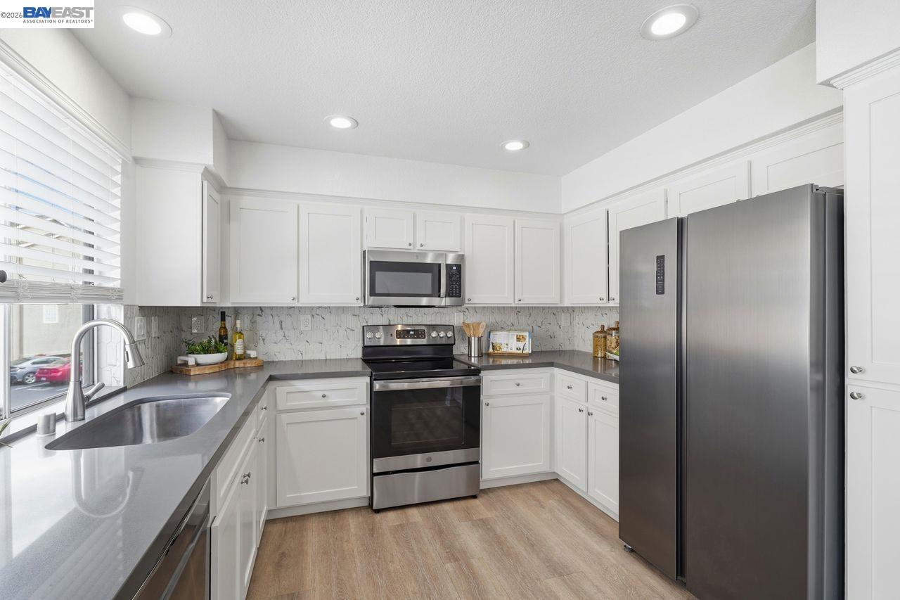 Photo #12: 41127652 Listing: Photo #12