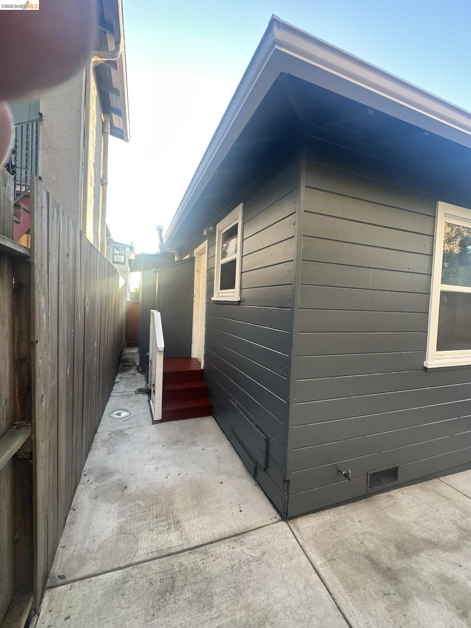 Detail Gallery Image 15 of 40 For 1075 47th St, Emeryville,  CA 94608 - – Beds | – Baths