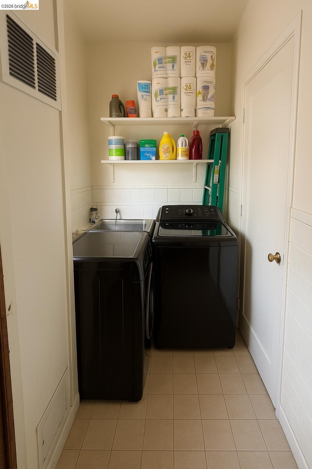 Detail Gallery Image 21 of 40 For 1075 47th St, Emeryville,  CA 94608 - – Beds | – Baths