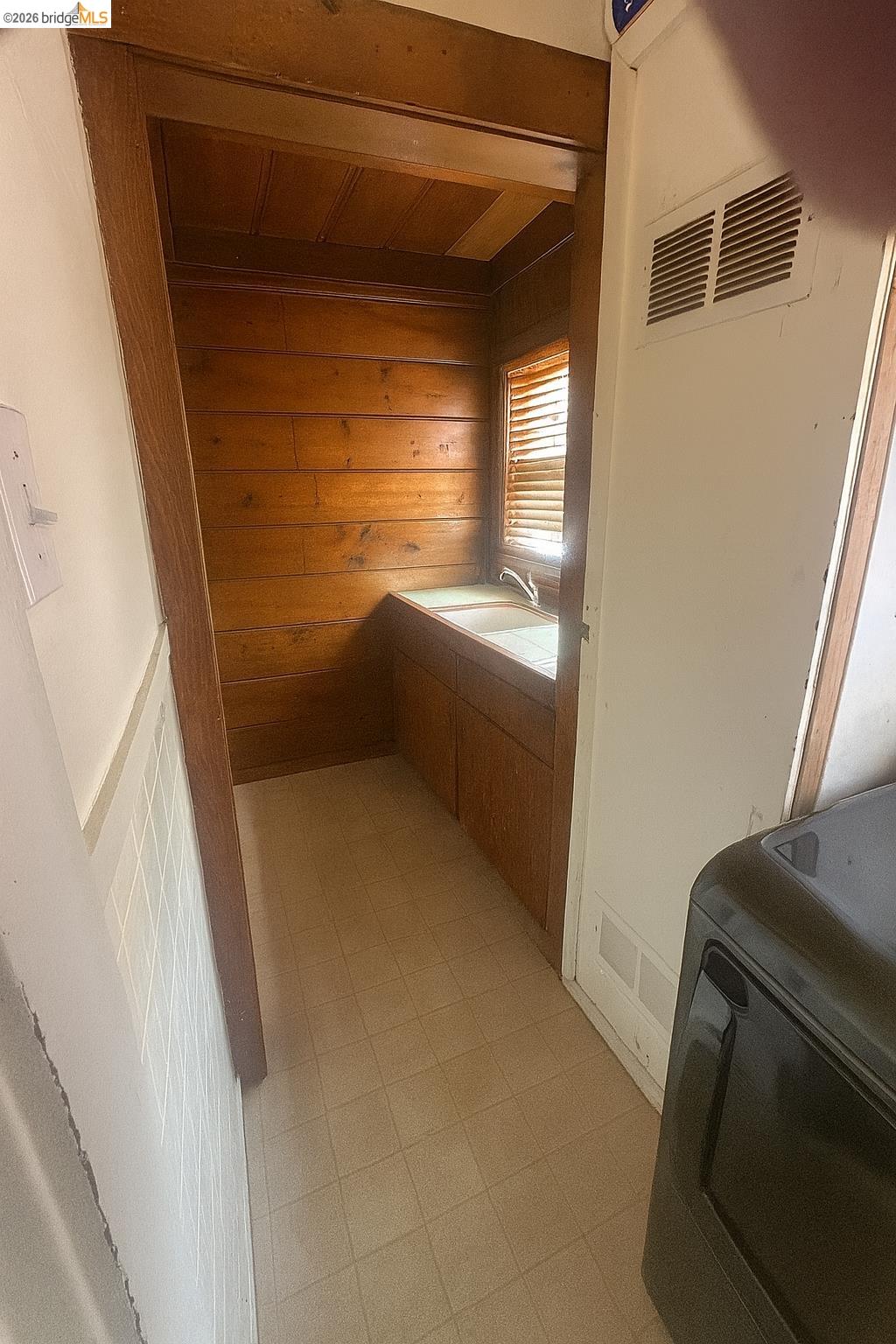 Detail Gallery Image 22 of 40 For 1075 47th St, Emeryville,  CA 94608 - – Beds | – Baths