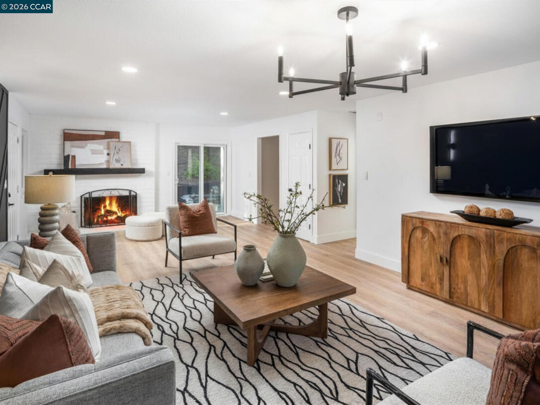 Front Image Thumbnail for CC41127654