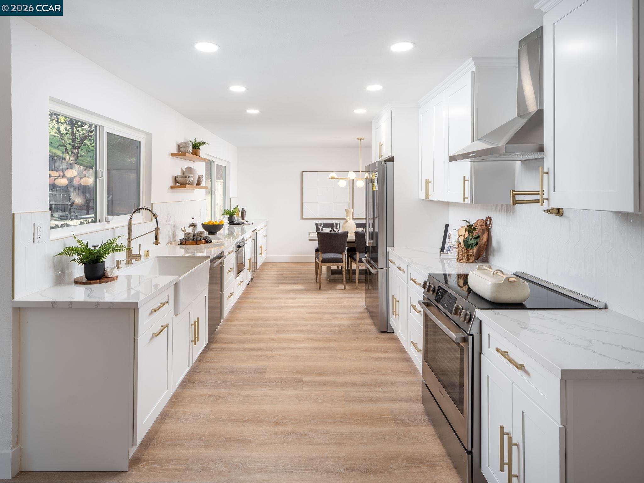 Detail Gallery Image 21 of 60 For 320 Miranda Ln, Alamo,  CA 94507 - 5 Beds | 3 Baths