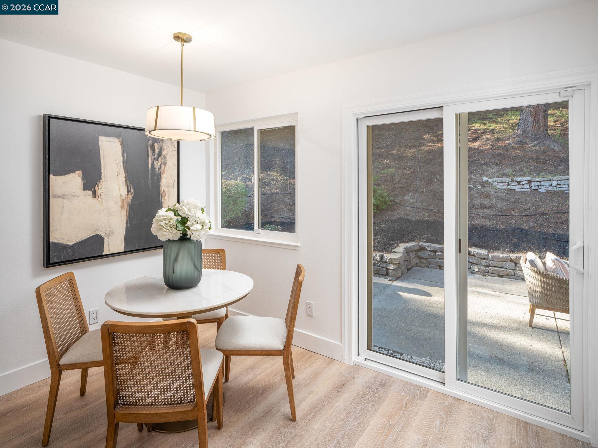 Detail Gallery Image 22 of 60 For 320 Miranda Ln, Alamo,  CA 94507 - 5 Beds | 3 Baths