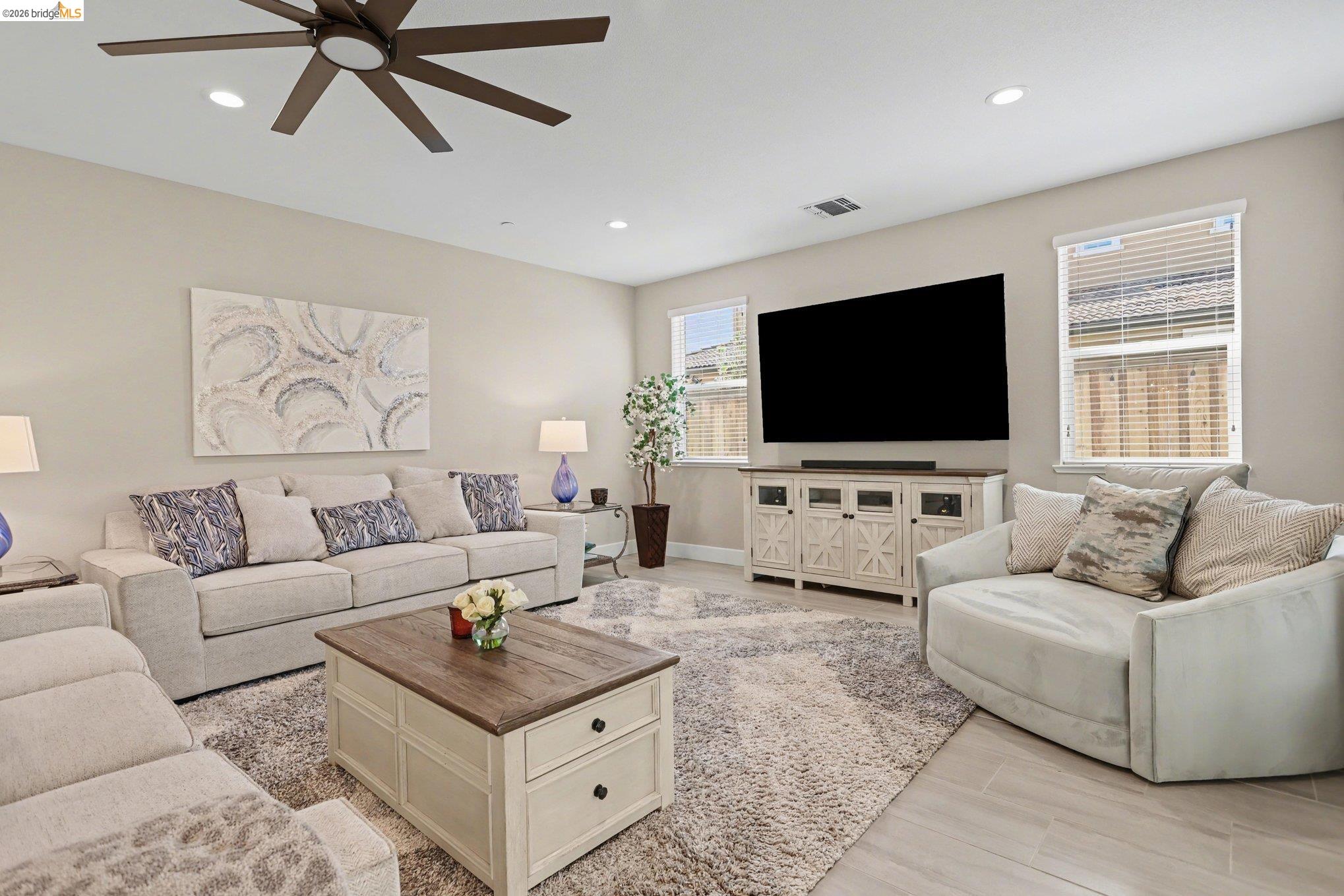 Detail Gallery Image 20 of 58 For 171 Cider Cir, Brentwood,  CA 94513 - 4 Beds | 3/1 Baths