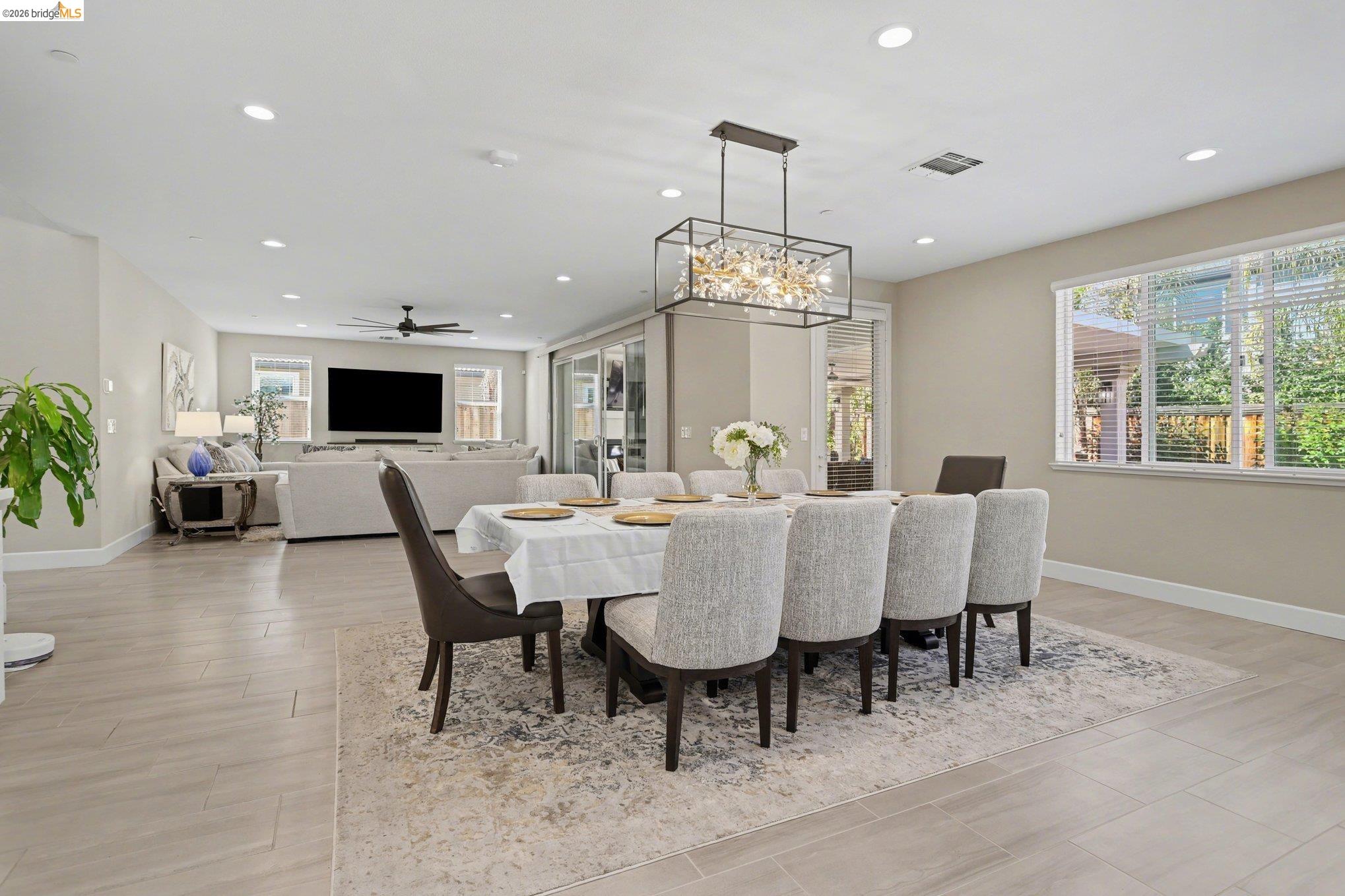 Detail Gallery Image 23 of 58 For 171 Cider Cir, Brentwood,  CA 94513 - 4 Beds | 3/1 Baths