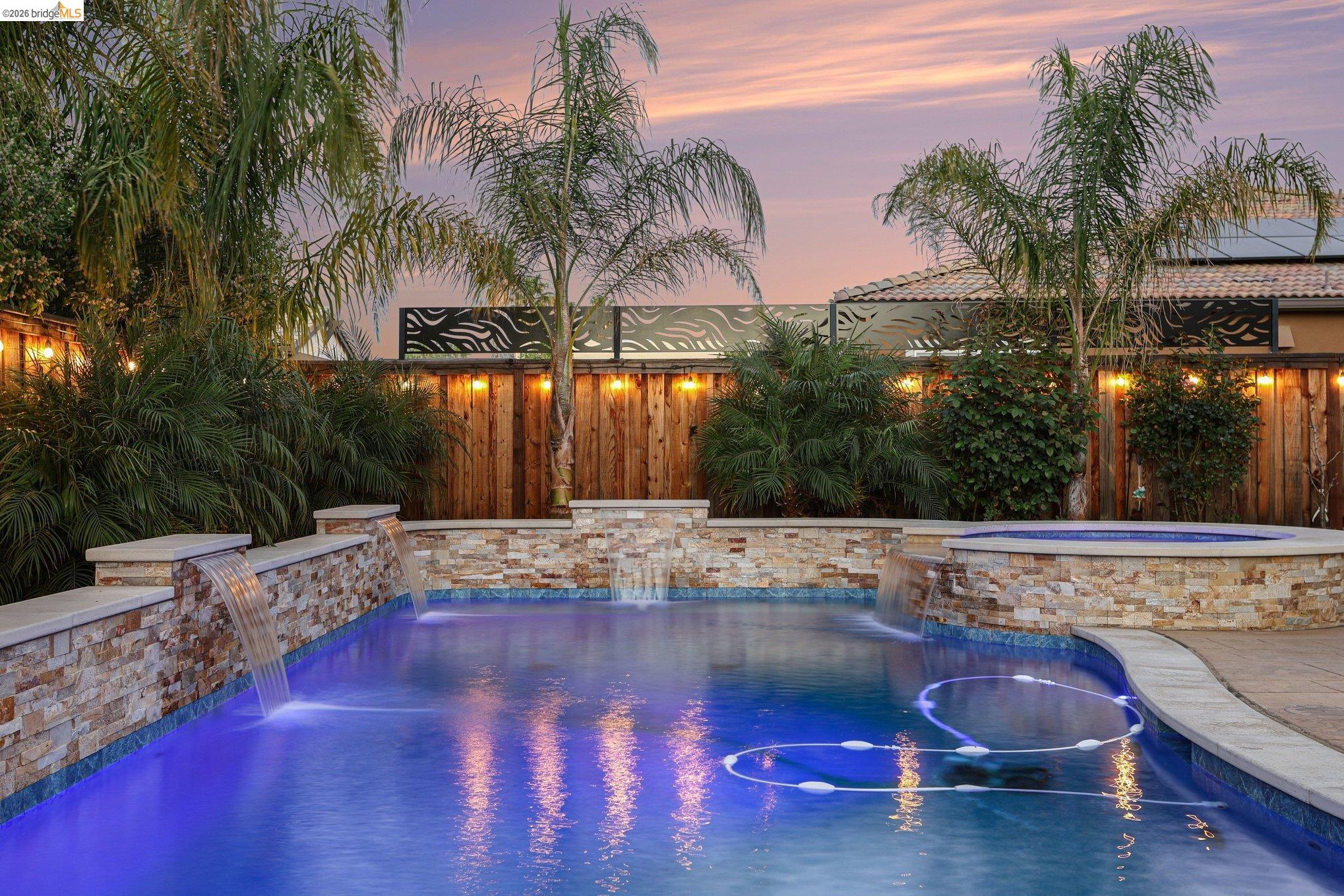 Detail Gallery Image 4 of 58 For 171 Cider Cir, Brentwood,  CA 94513 - 4 Beds | 3/1 Baths