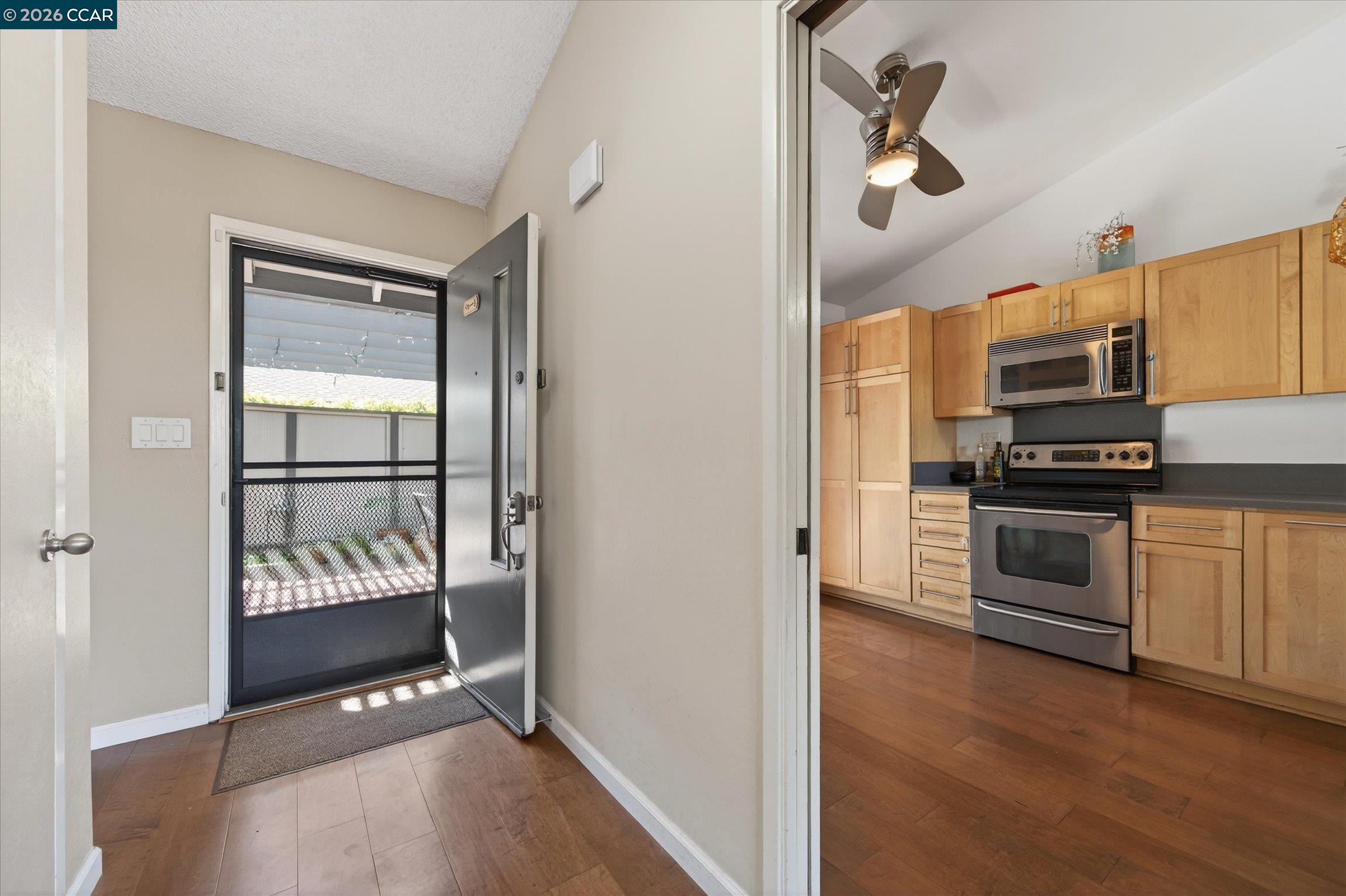 Photo #11: 41127659 Listing: Photo #11