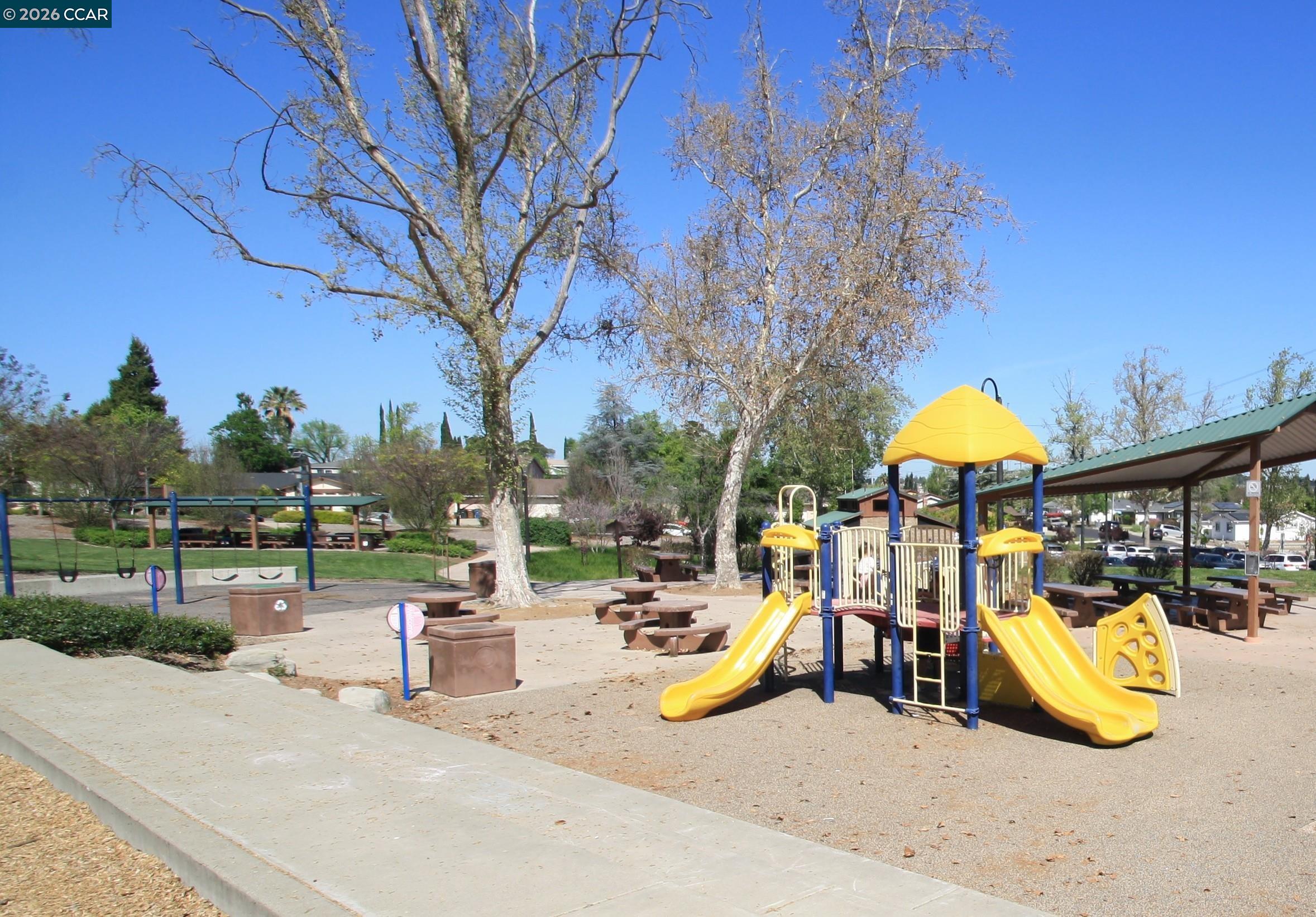 Photo #42: 41127659 Listing: Photo #42