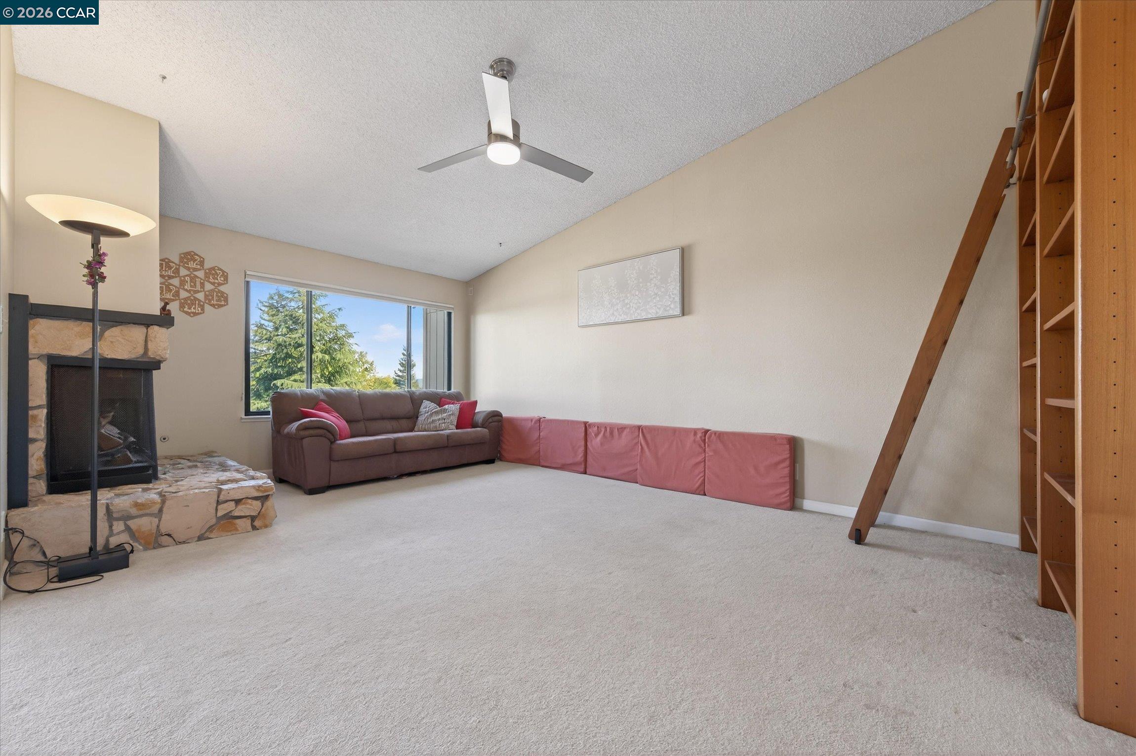 Photo #6: 41127659 Listing: Photo #6