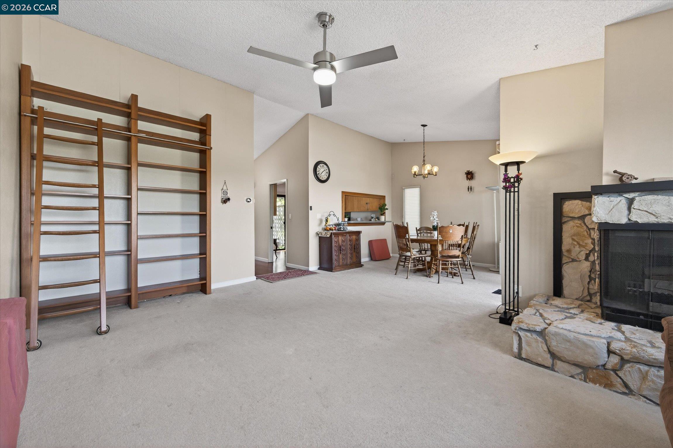 Photo #8: 41127659 Listing: Photo #8