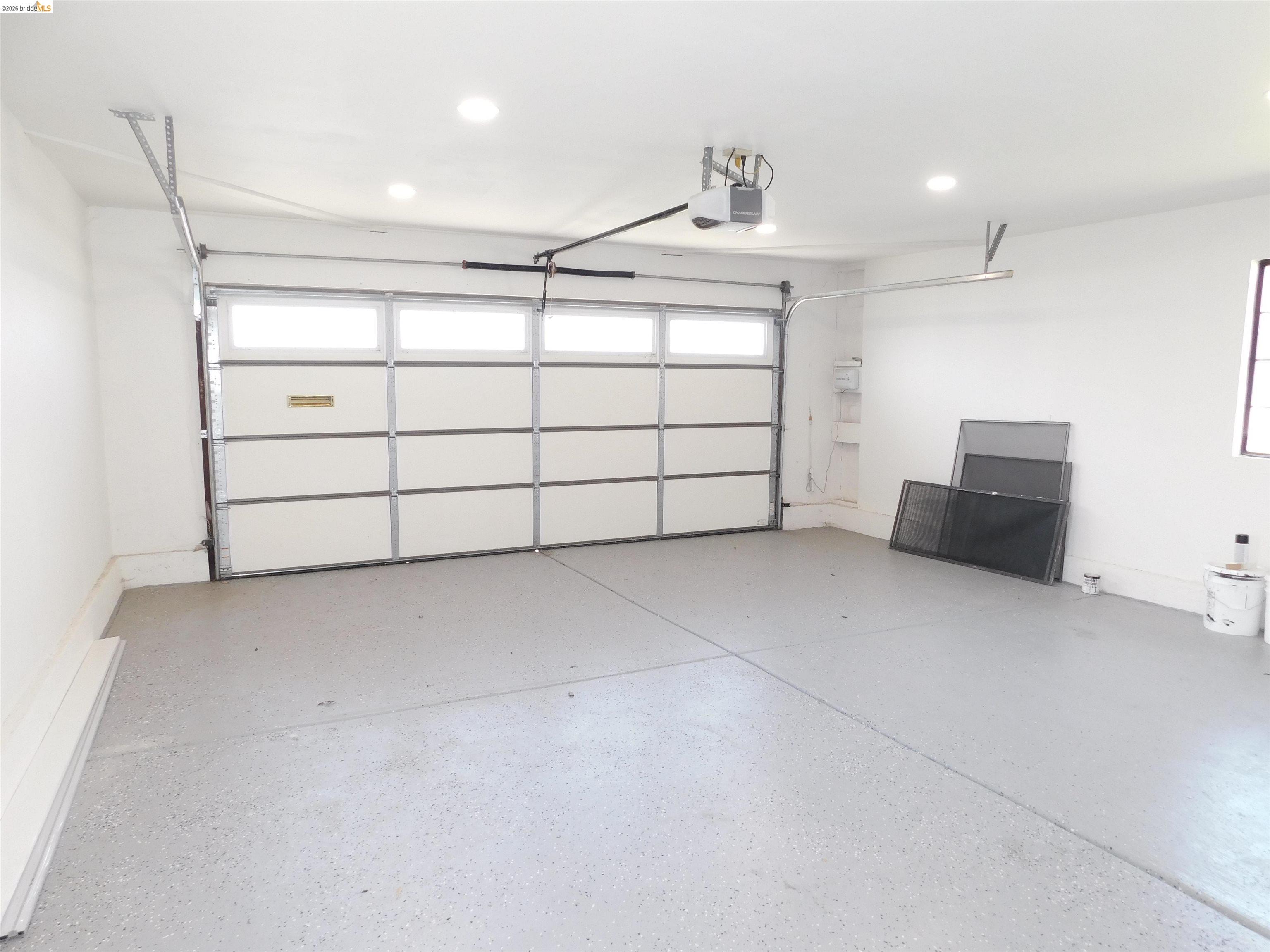 Detail Gallery Image 12 of 35 For 3042 Potrero Way, Fairfield,  CA 94534 - 5 Beds | 2/1 Baths