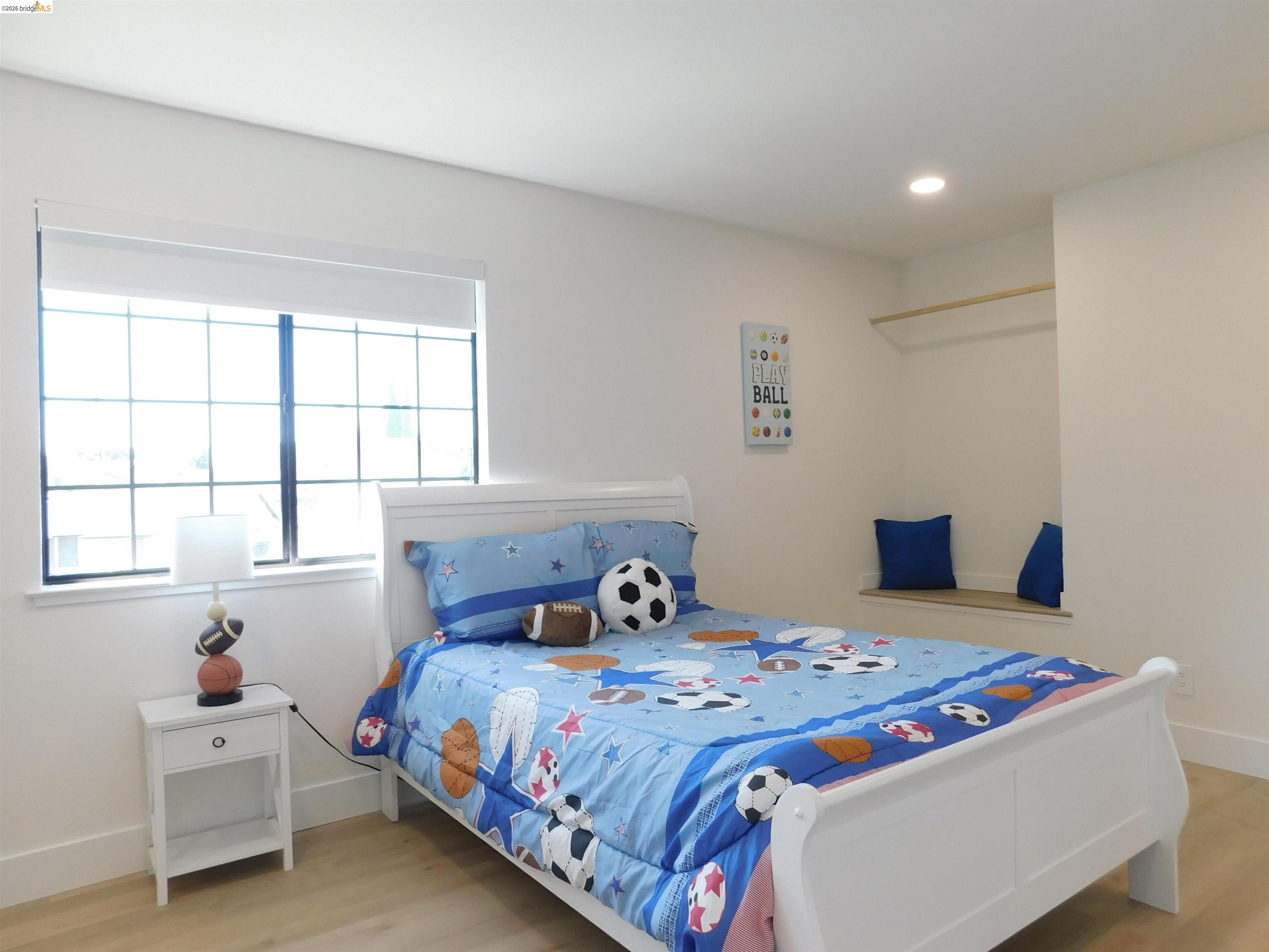 Detail Gallery Image 15 of 35 For 3042 Potrero Way, Fairfield,  CA 94534 - 5 Beds | 2/1 Baths