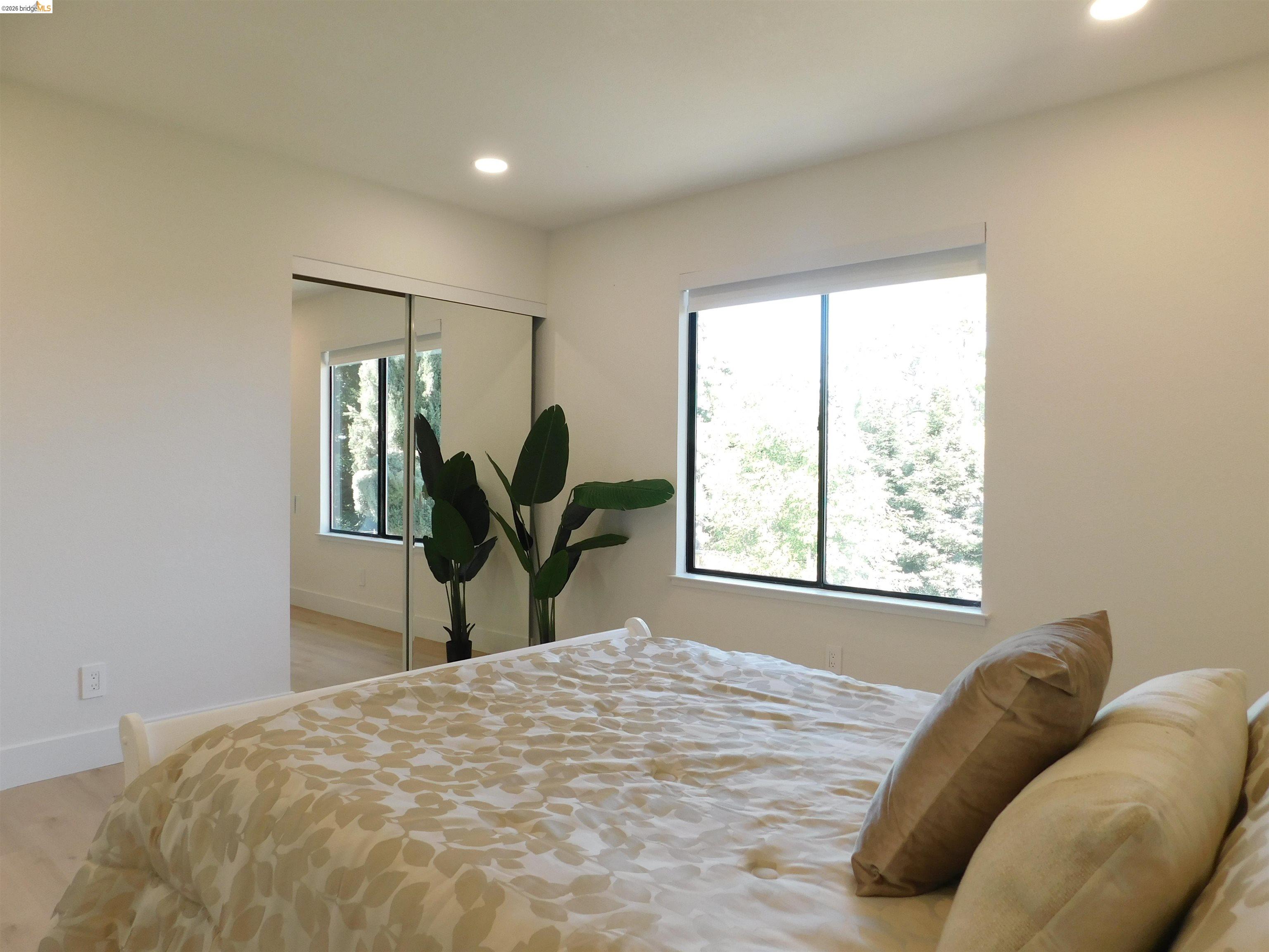 Detail Gallery Image 17 of 35 For 3042 Potrero Way, Fairfield,  CA 94534 - 5 Beds | 2/1 Baths