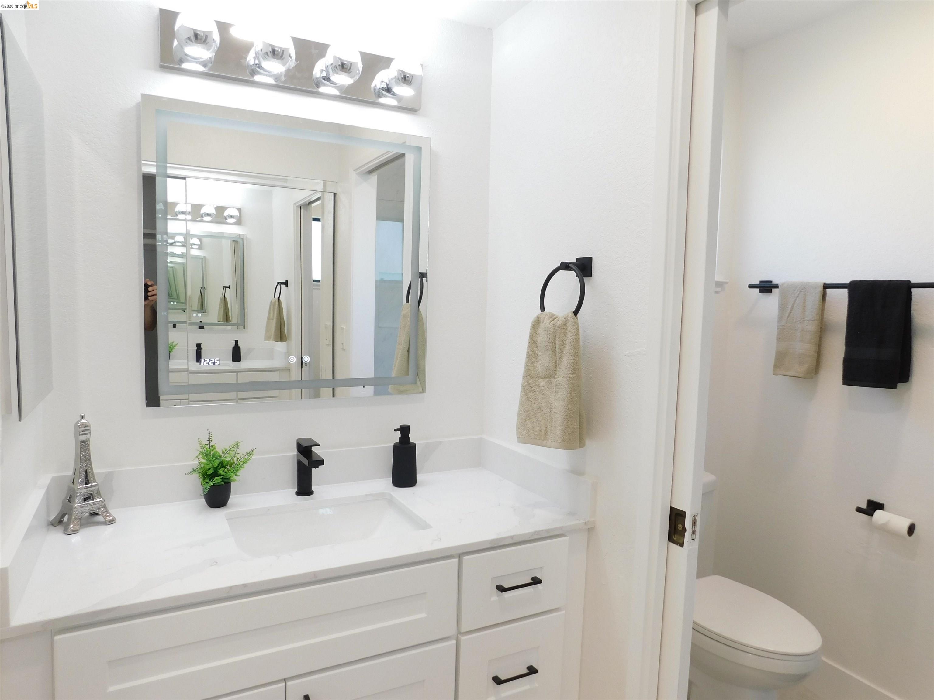 Detail Gallery Image 24 of 35 For 3042 Potrero Way, Fairfield,  CA 94534 - 5 Beds | 2/1 Baths