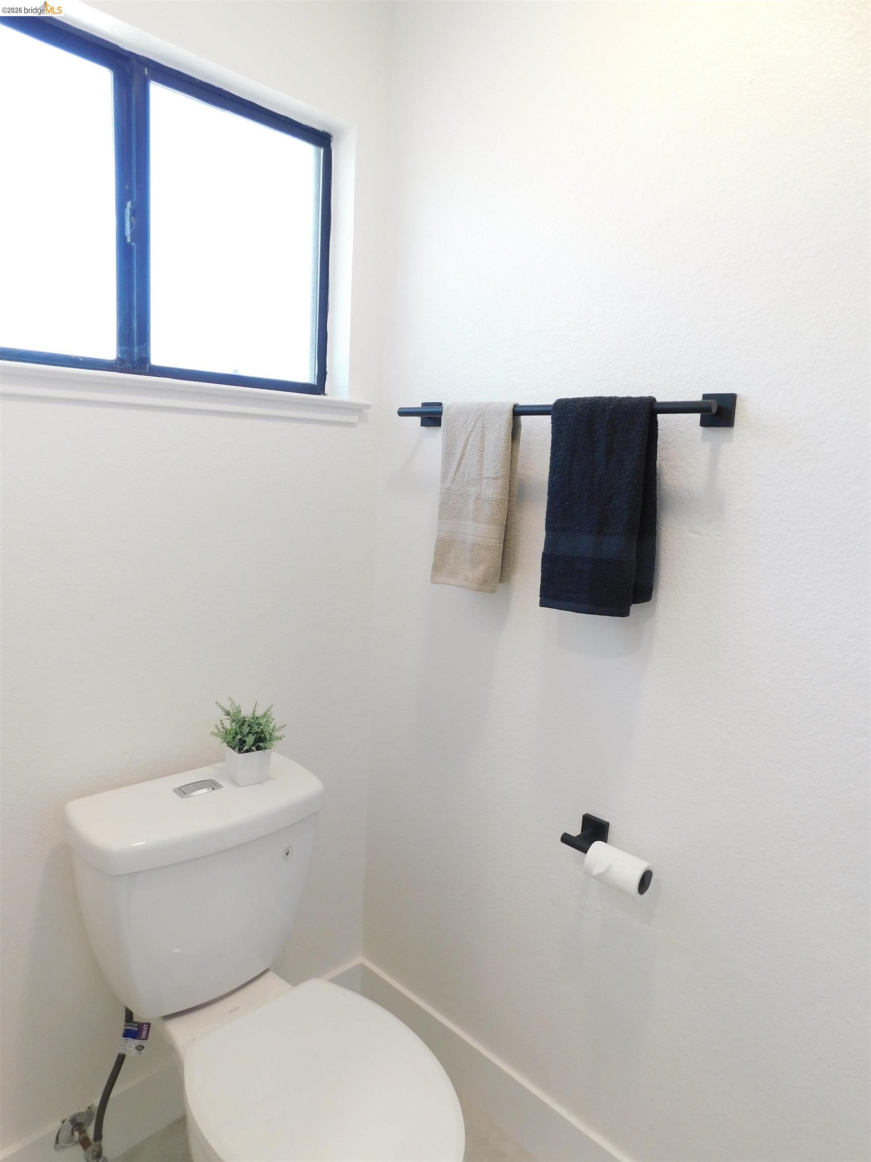 Detail Gallery Image 26 of 35 For 3042 Potrero Way, Fairfield,  CA 94534 - 5 Beds | 2/1 Baths