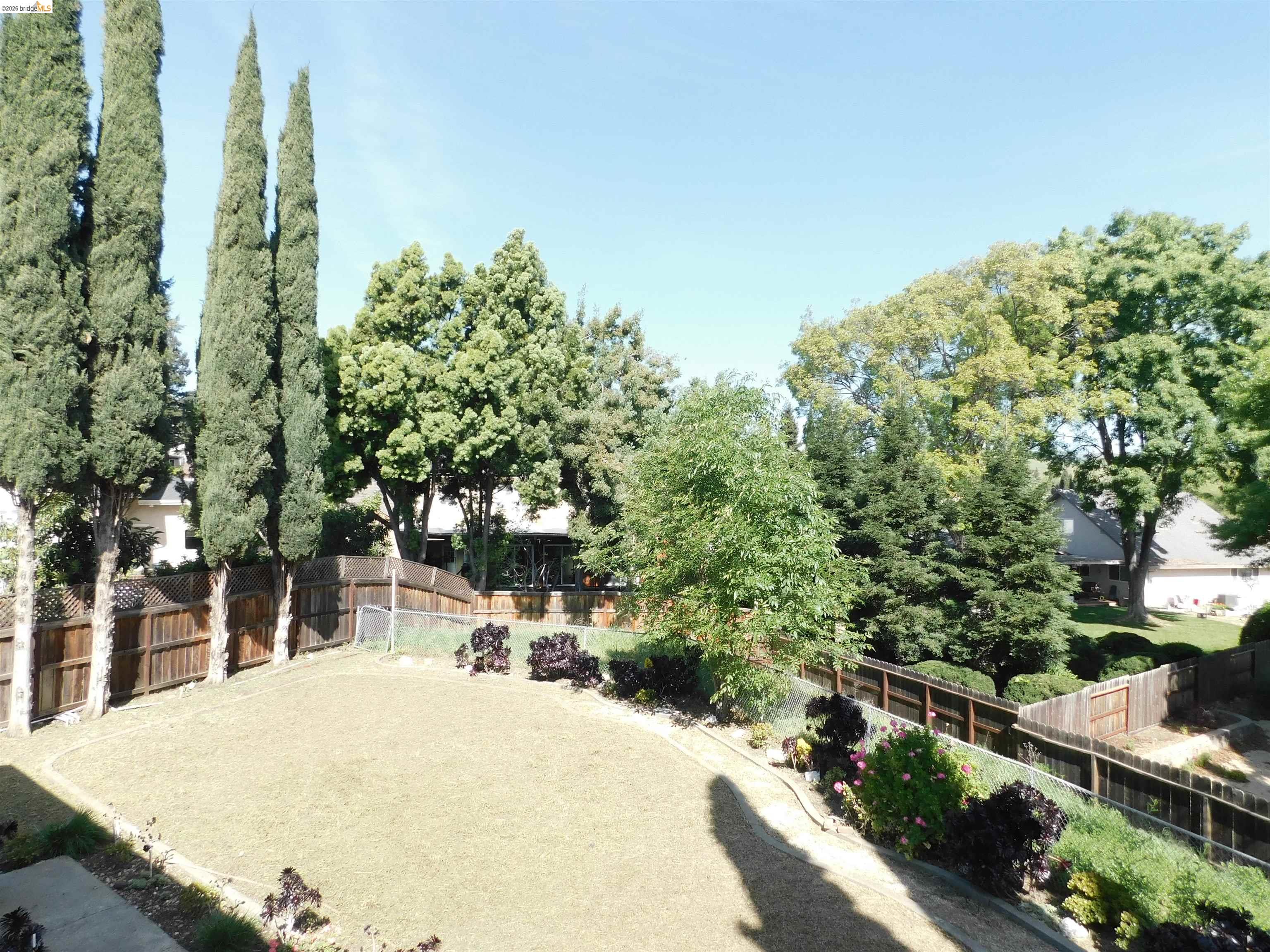 Detail Gallery Image 32 of 35 For 3042 Potrero Way, Fairfield,  CA 94534 - 5 Beds | 2/1 Baths