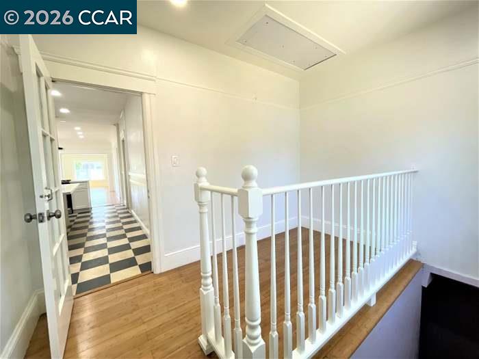 Detail Gallery Image 2 of 11 For Magnolia St, Oakland,  CA 94608 - 5 Beds | 2 Baths