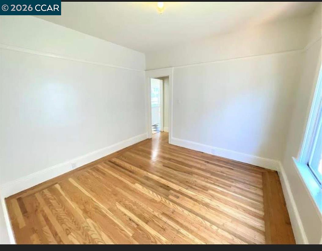 Detail Gallery Image 11 of 11 For Magnolia St, Oakland,  CA 94608 - 5 Beds | 2 Baths