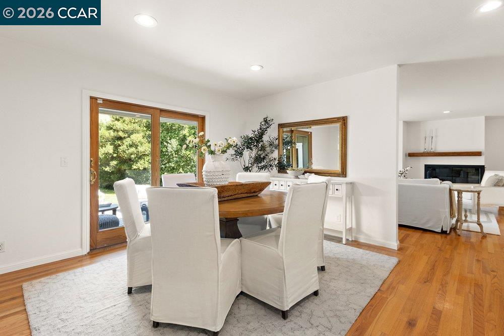 Detail Gallery Image 16 of 43 For 607 Rheem Blvd, Moraga,  CA 94556 - 3 Beds | 3 Baths