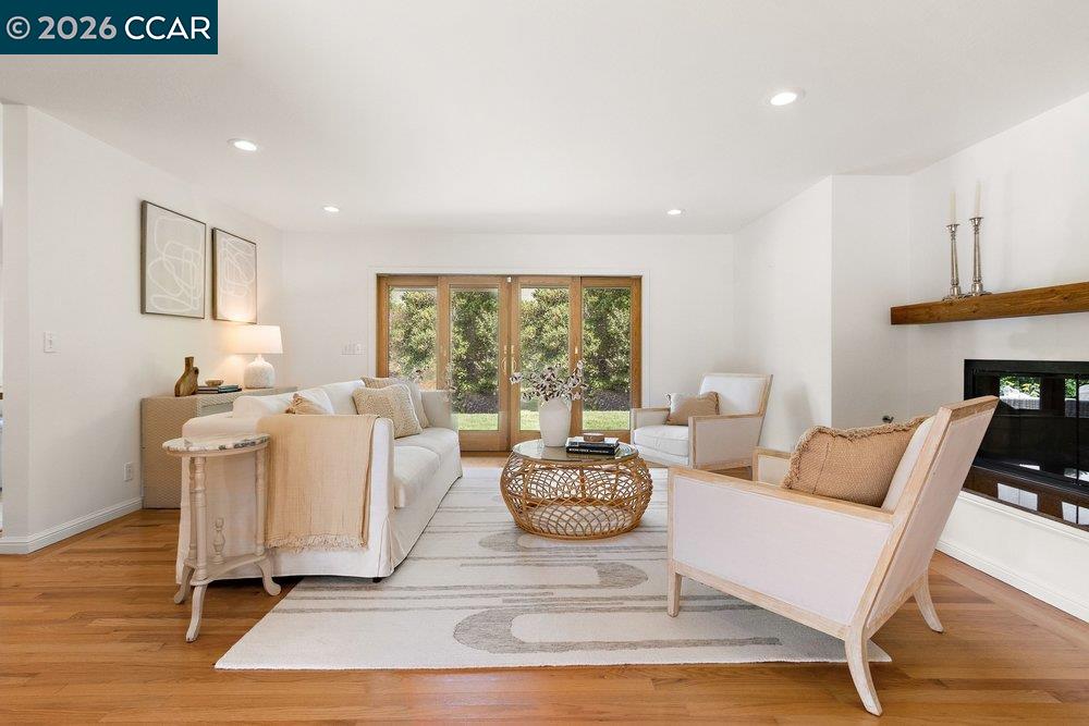 Detail Gallery Image 20 of 43 For 607 Rheem Blvd, Moraga,  CA 94556 - 3 Beds | 3 Baths