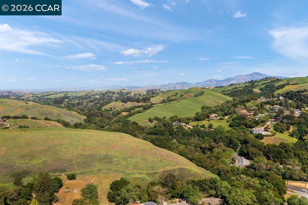 Detail Gallery Image 39 of 43 For 607 Rheem Blvd, Moraga,  CA 94556 - 3 Beds | 3 Baths